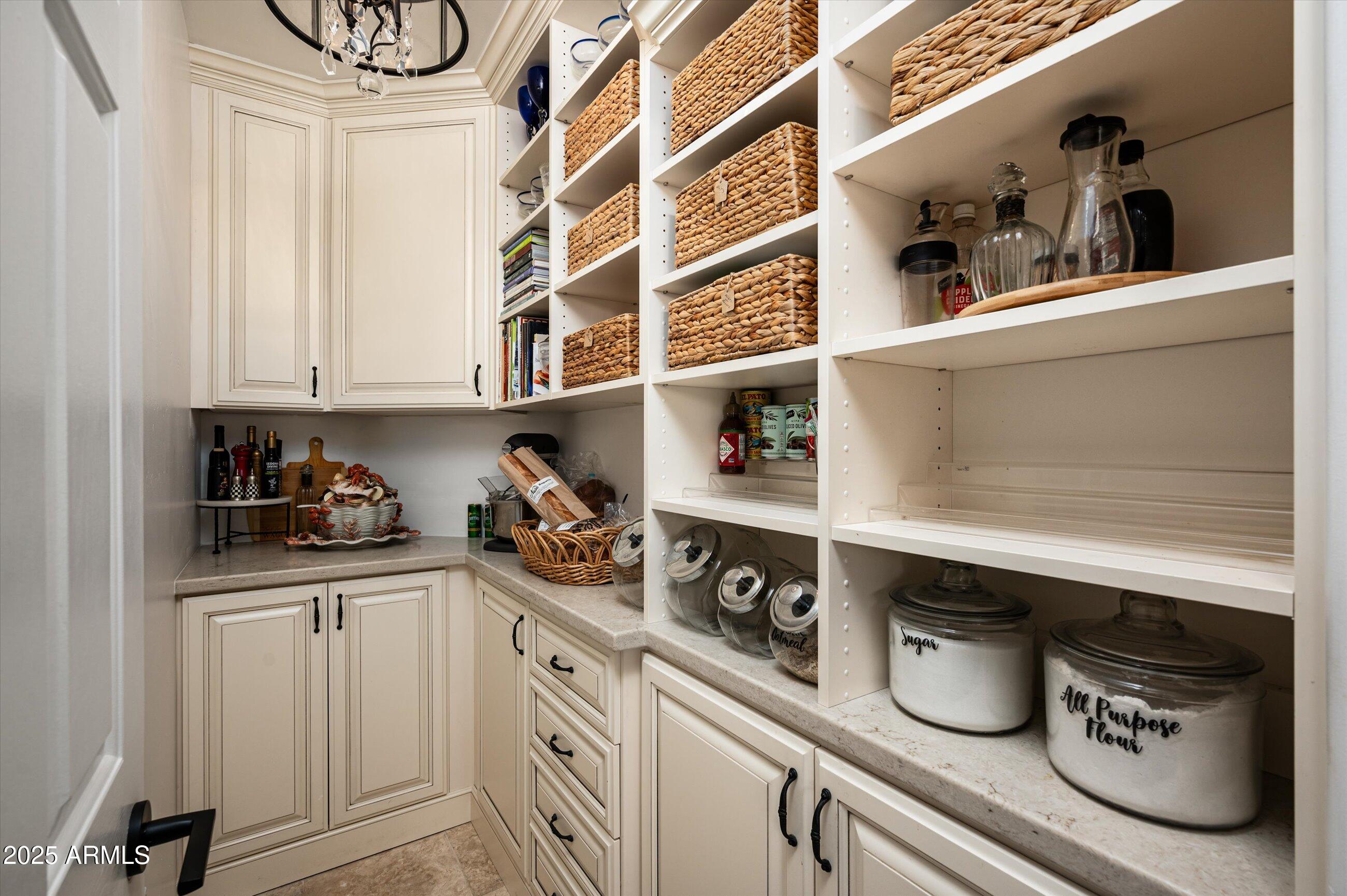 7025 E ASHLER HILLS Drive