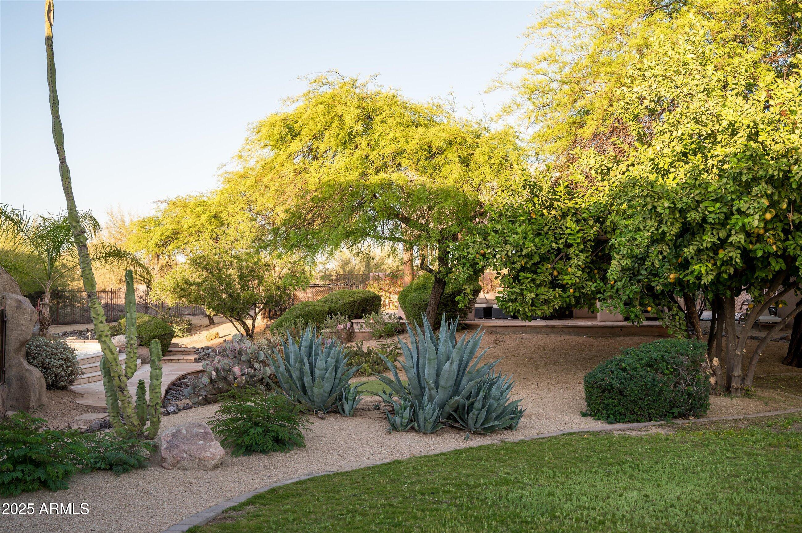 7025 E ASHLER HILLS Drive