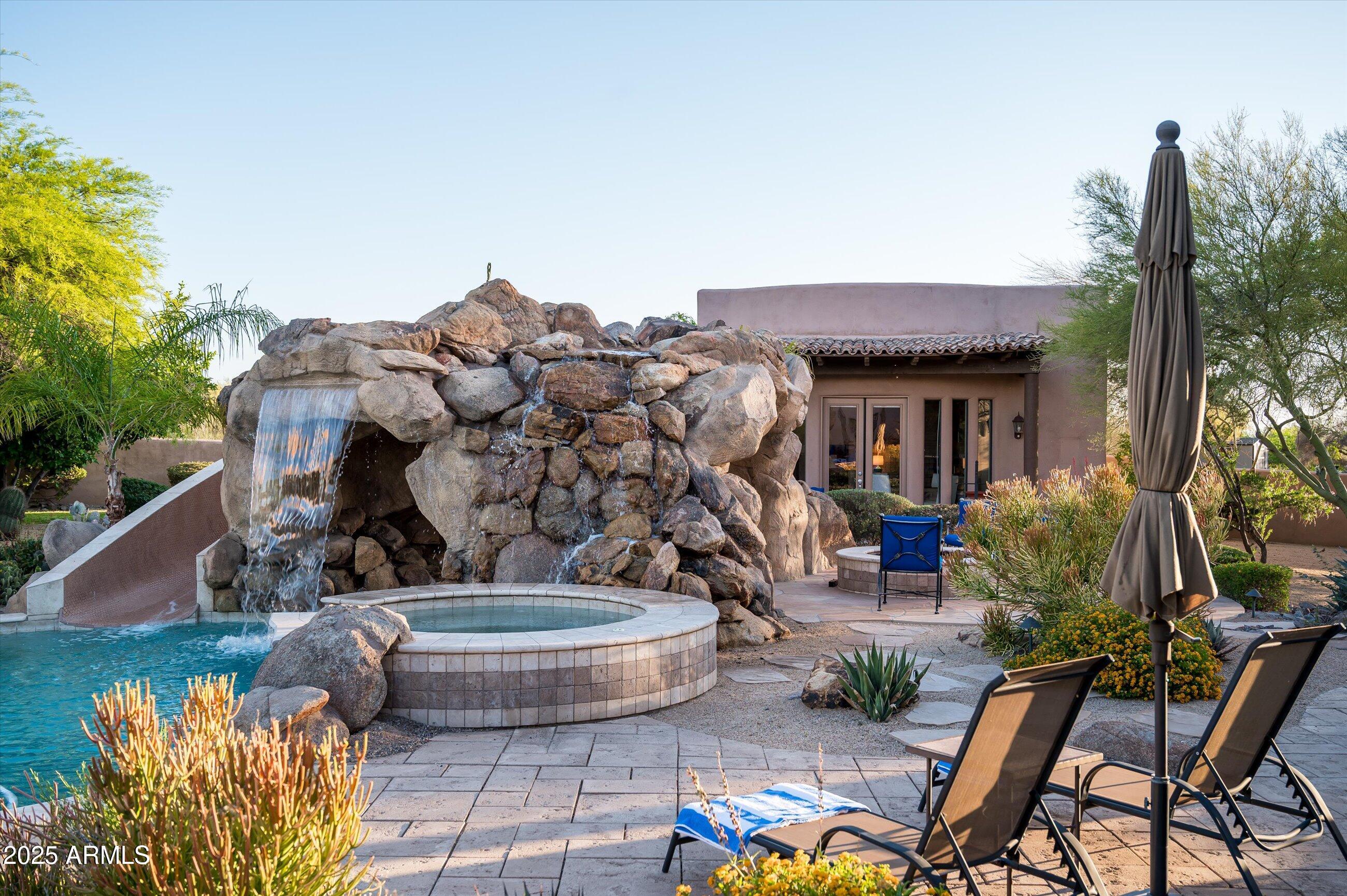 7025 E ASHLER HILLS Drive