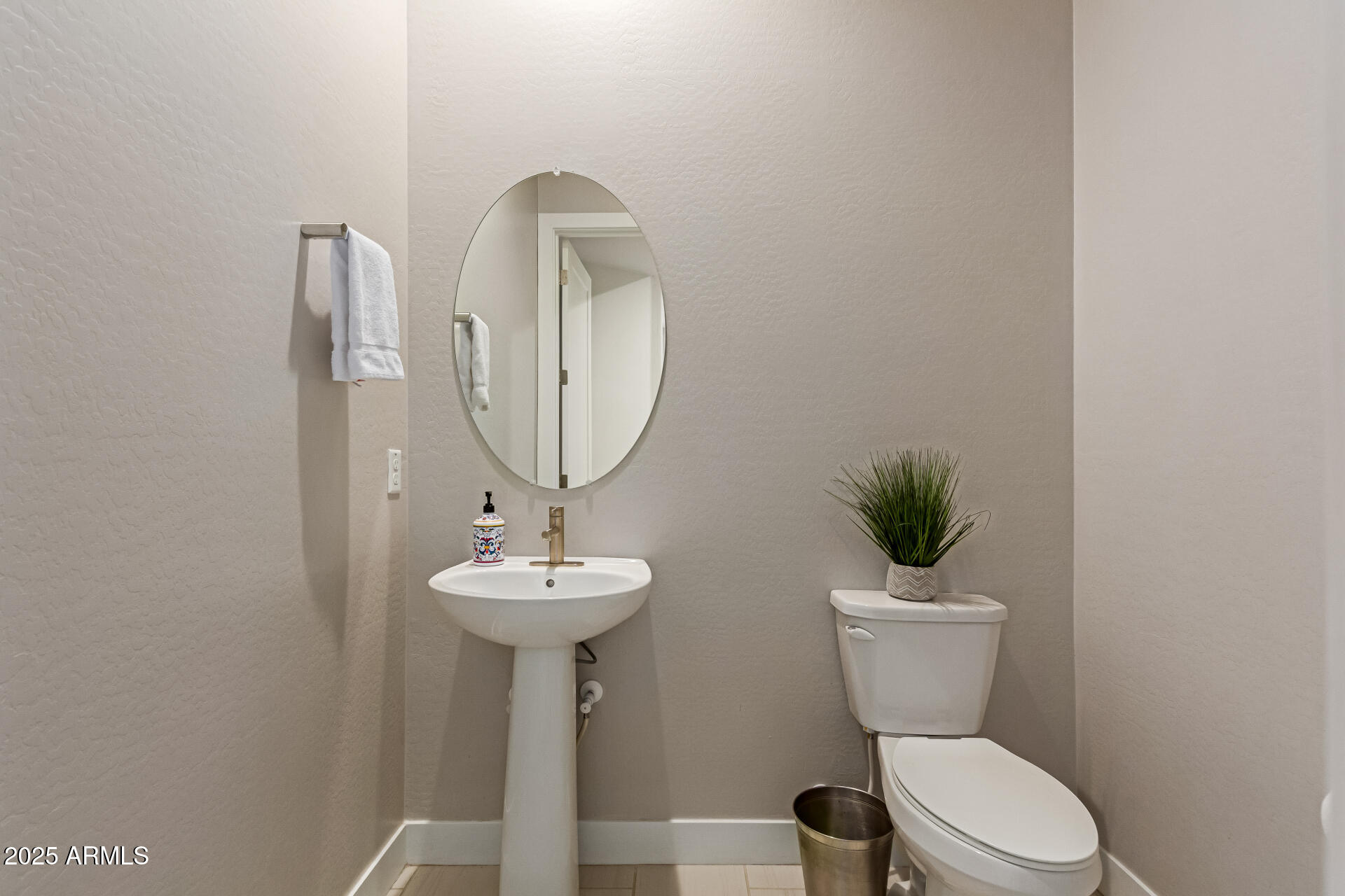 20855 N EVERGREEN Drive