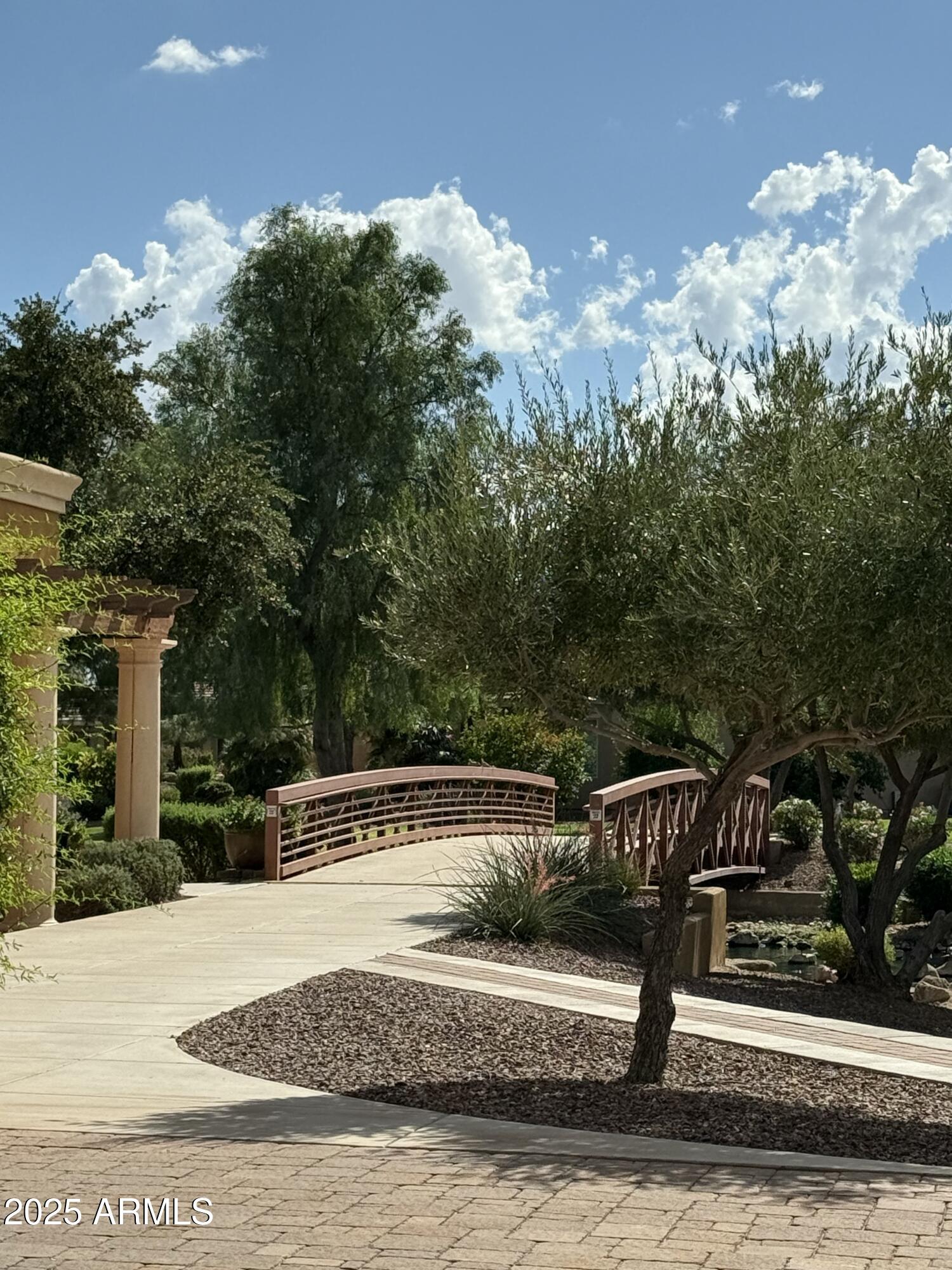 20855 N EVERGREEN Drive