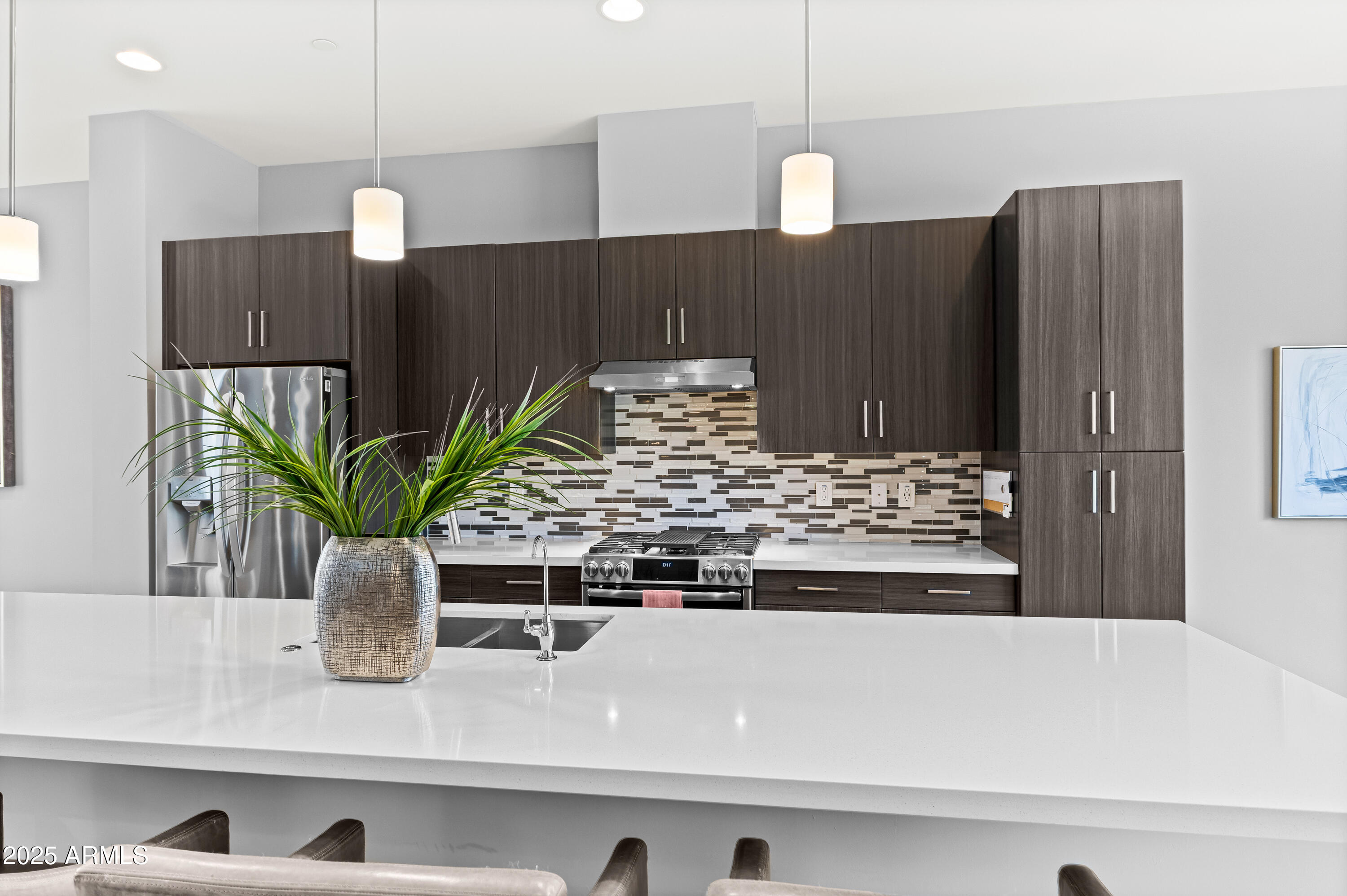 1717 E MORTEN Avenue, 62