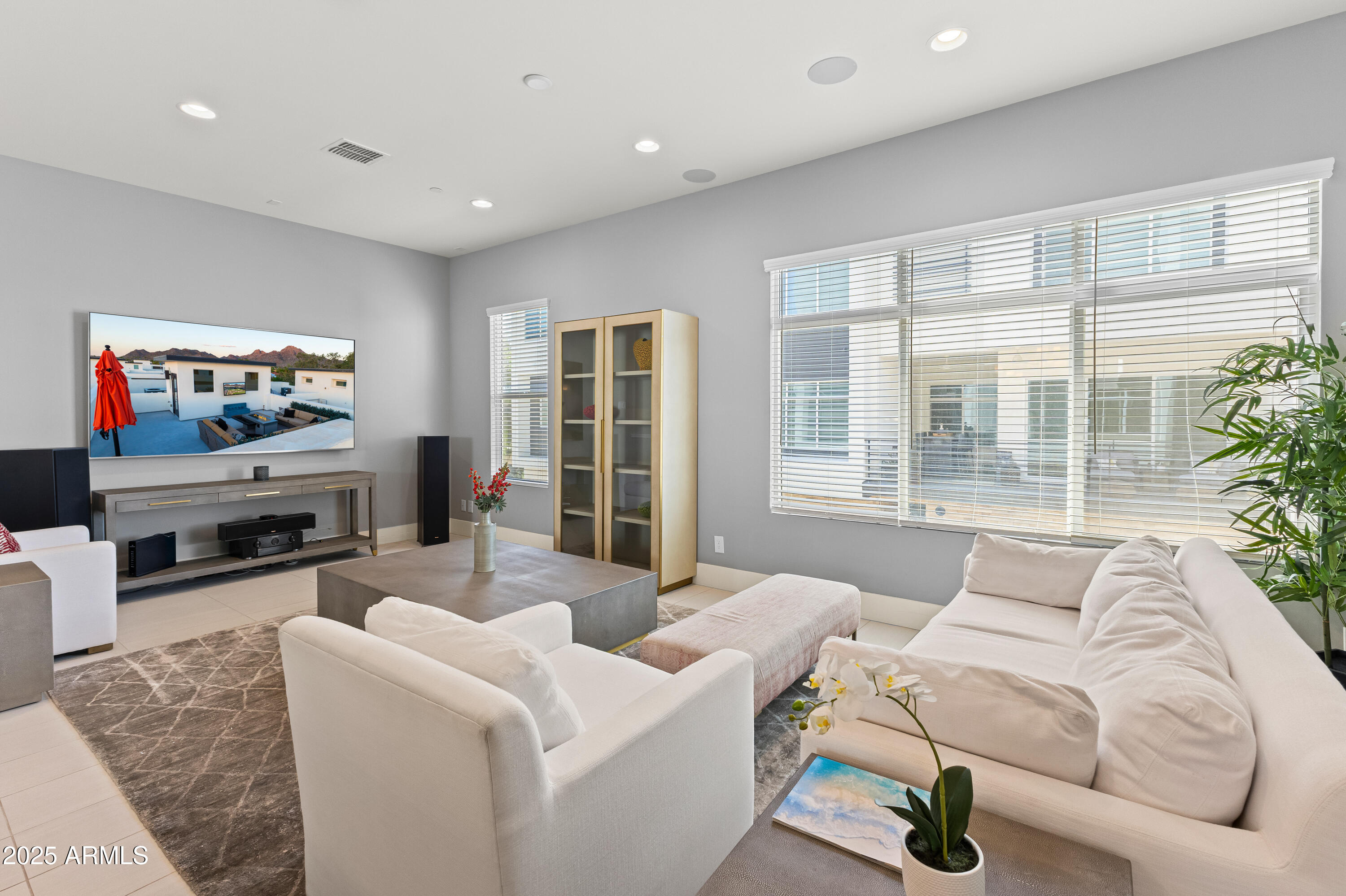 1717 E MORTEN Avenue, 62