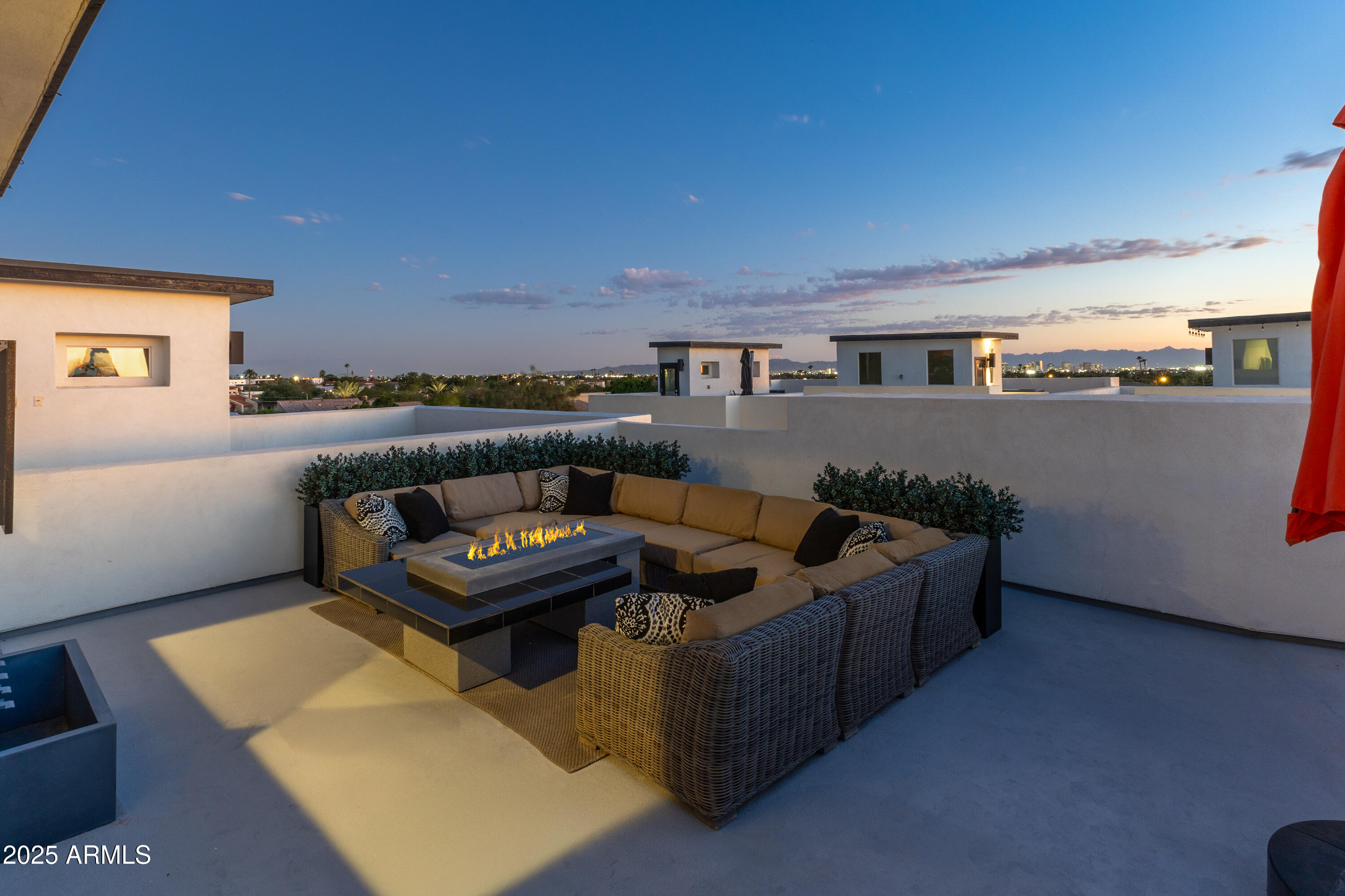 1717 E MORTEN Avenue, 62