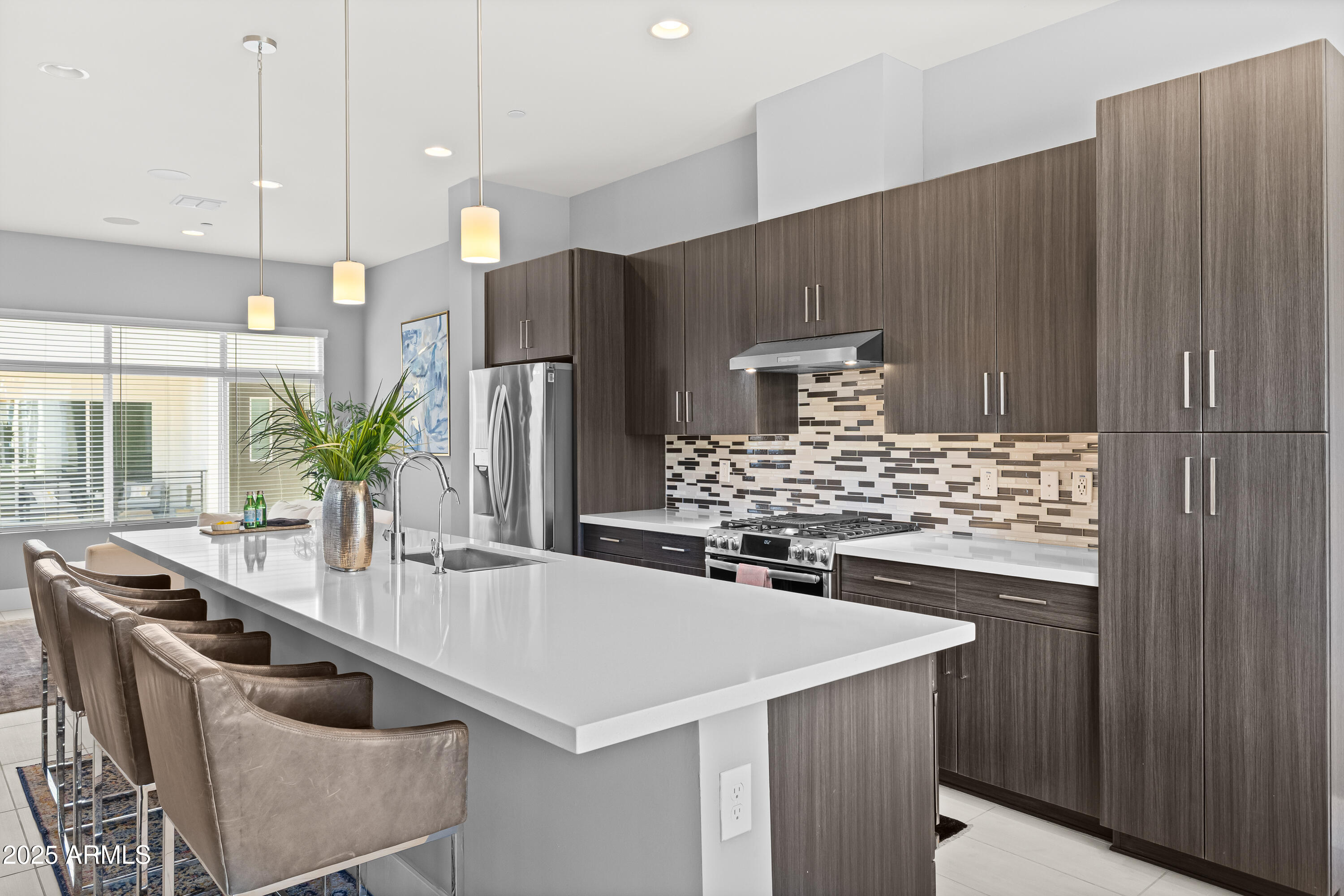 1717 E MORTEN Avenue, 62