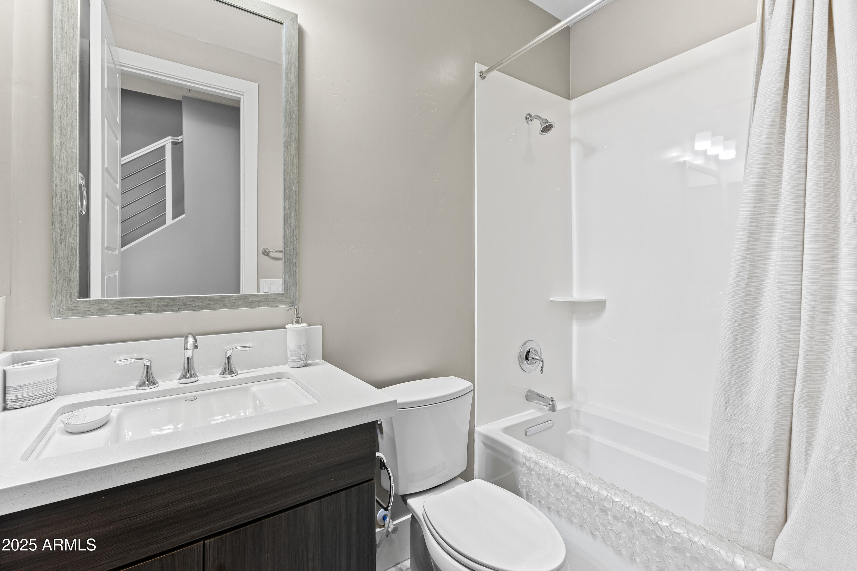 1717 E MORTEN Avenue, 62