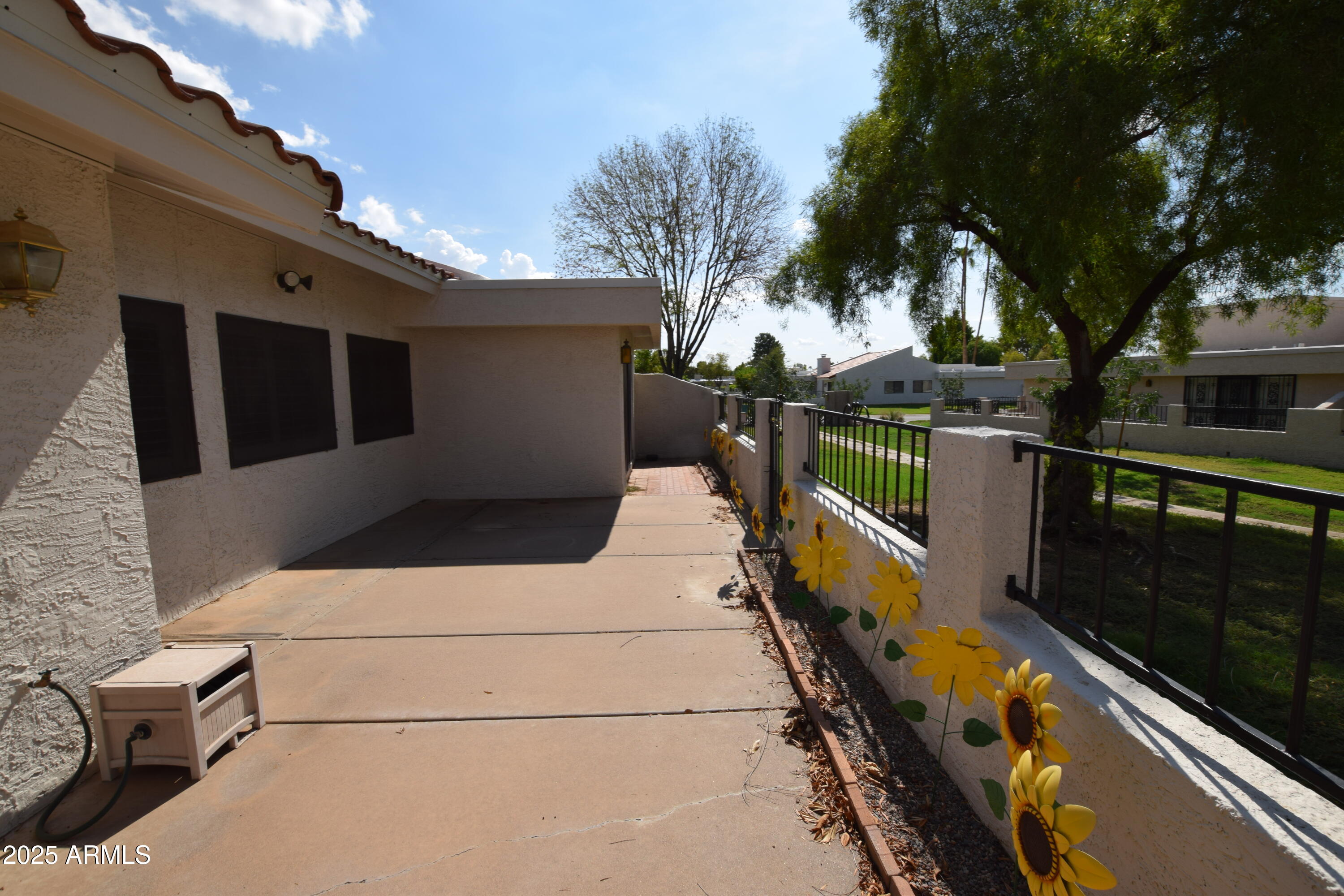 8143 E DEL JOYA Drive