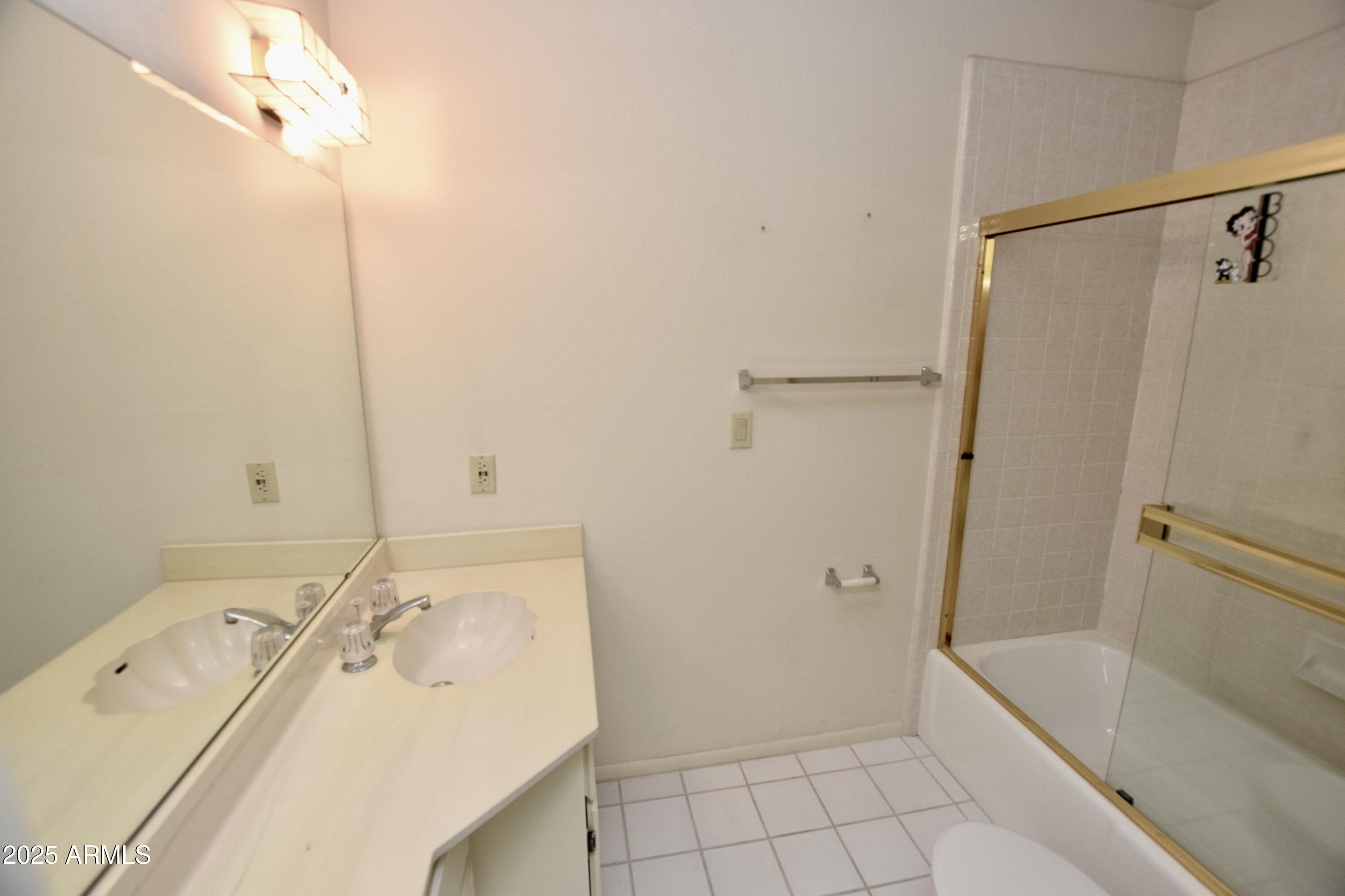 8143 E DEL JOYA Drive