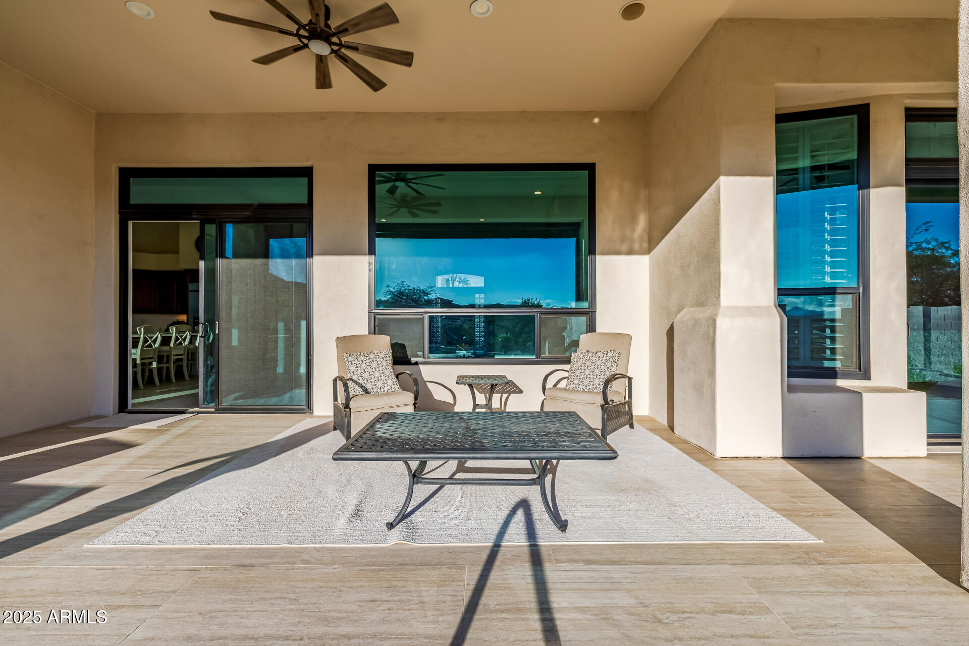 116 E DESERT WIND Drive