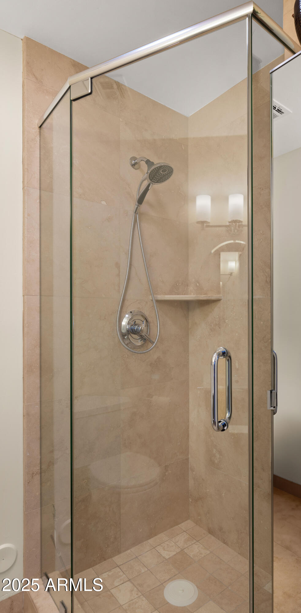 2423 E MARSHALL Avenue