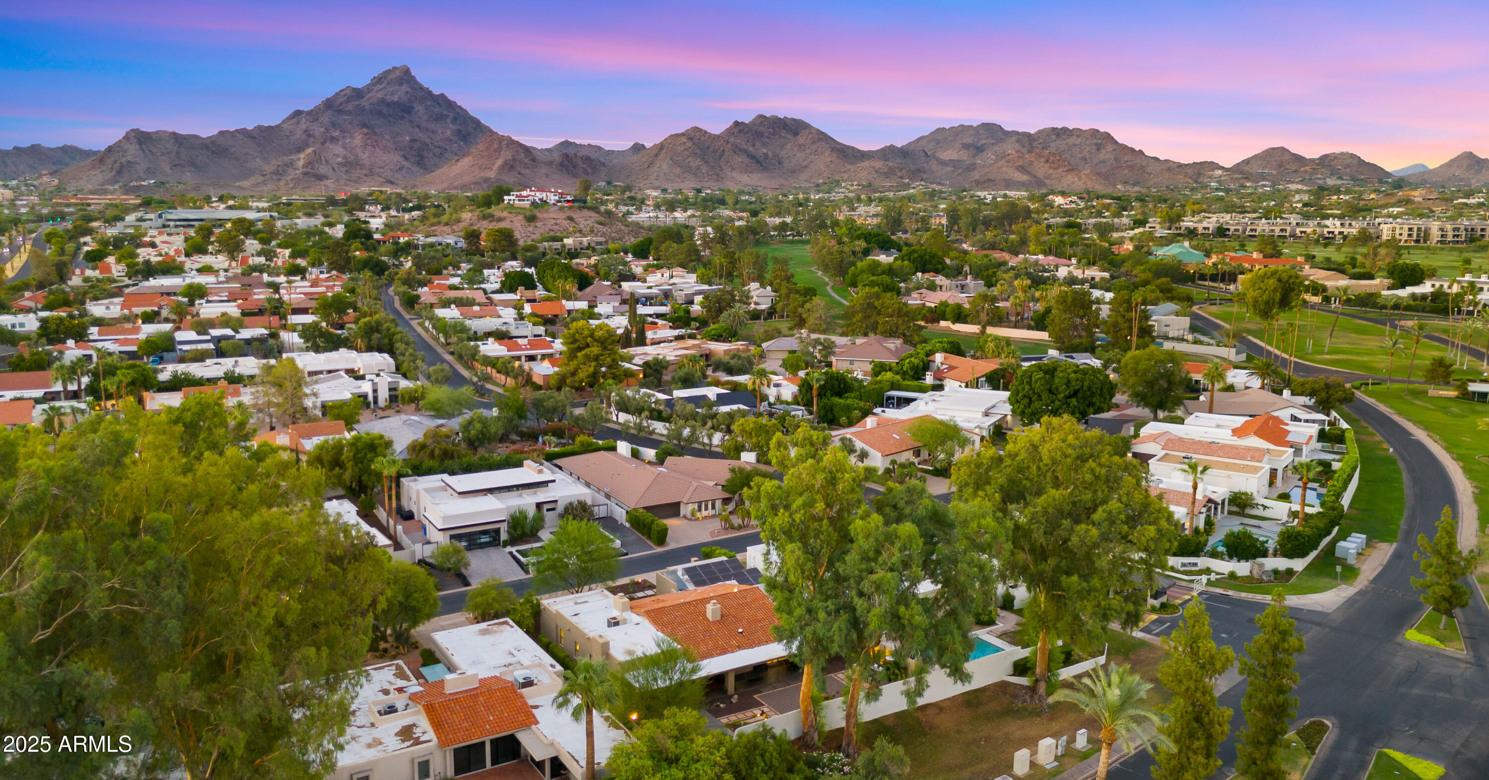 2423 E MARSHALL Avenue