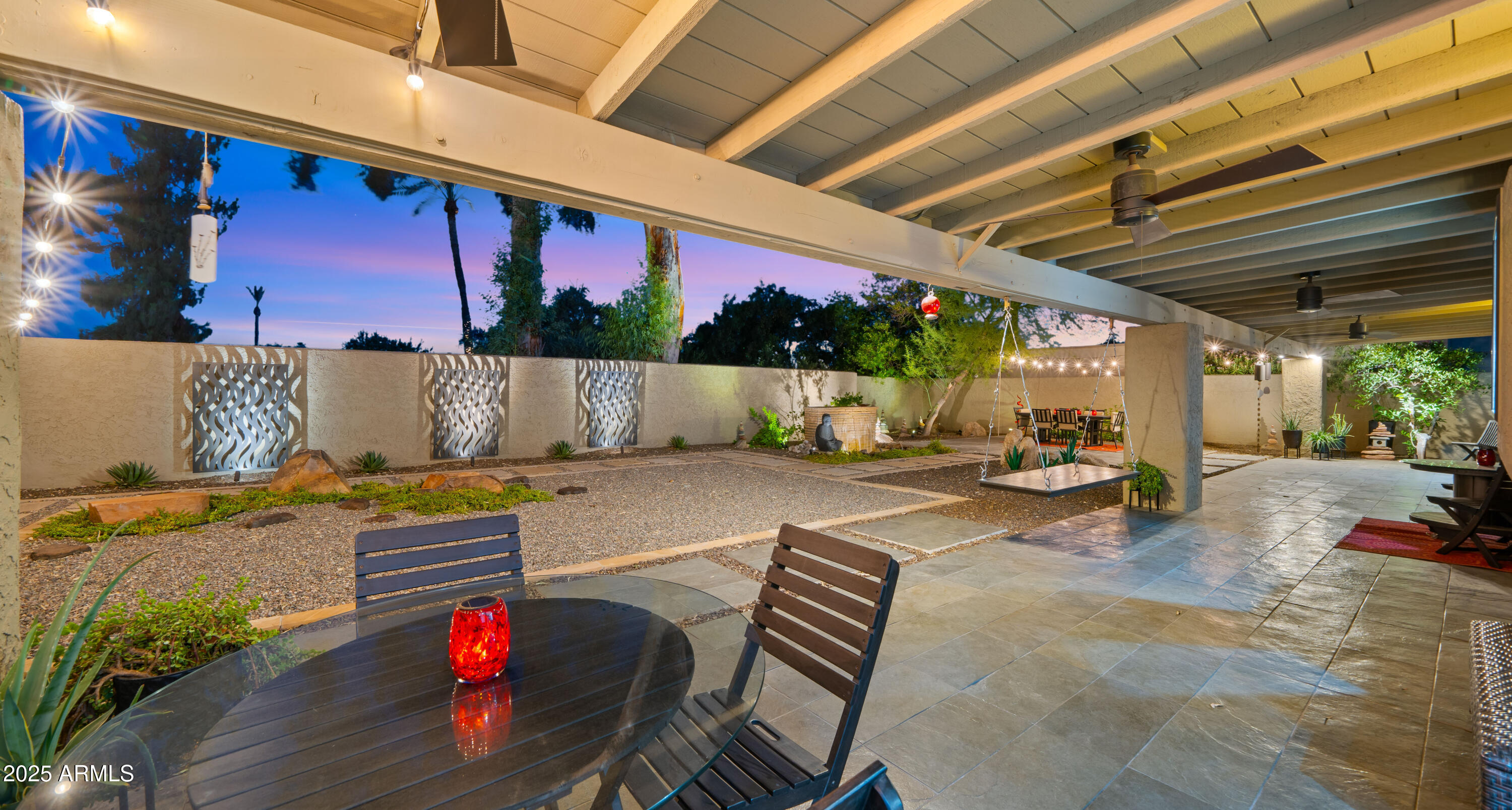 2423 E MARSHALL Avenue