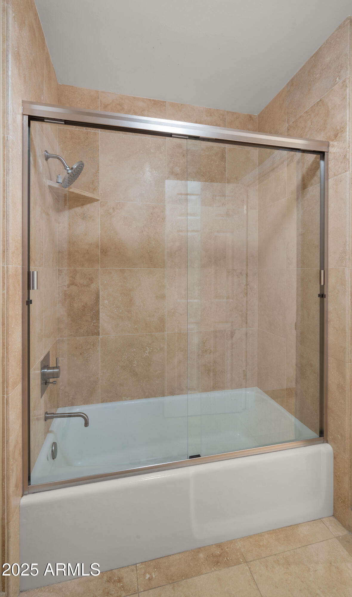 2423 E MARSHALL Avenue