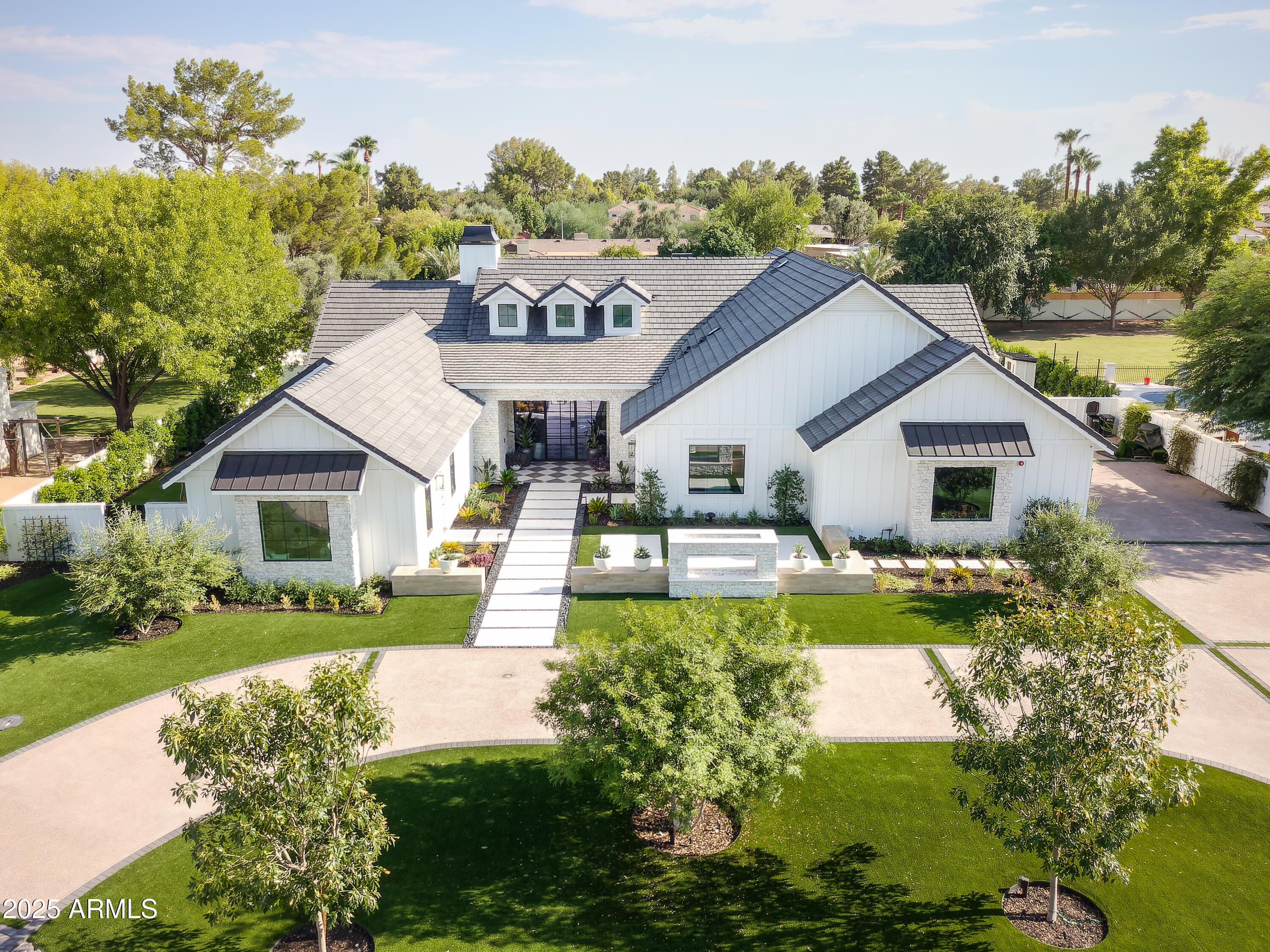 2007 E RANCH Road
