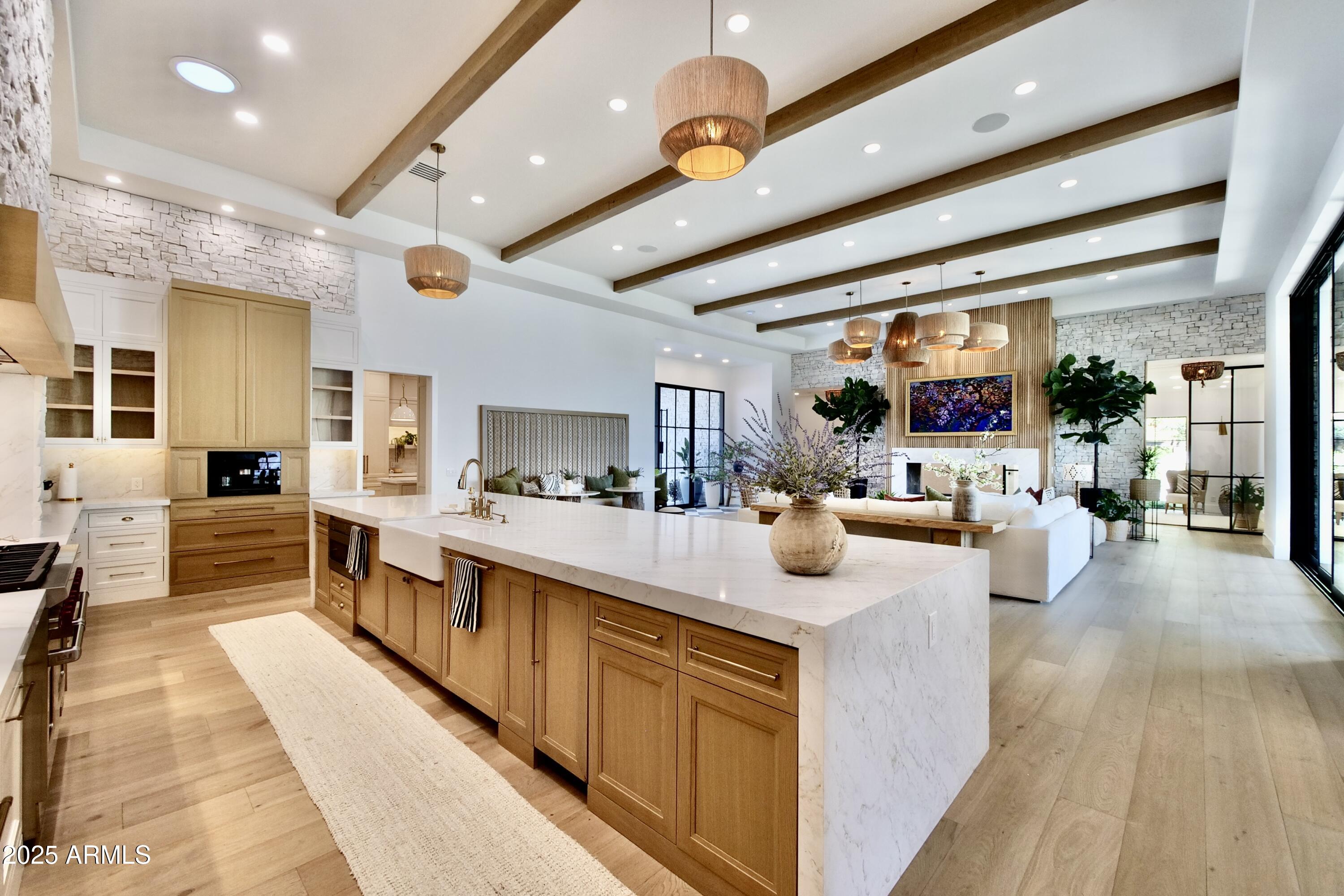 2007 E RANCH Road