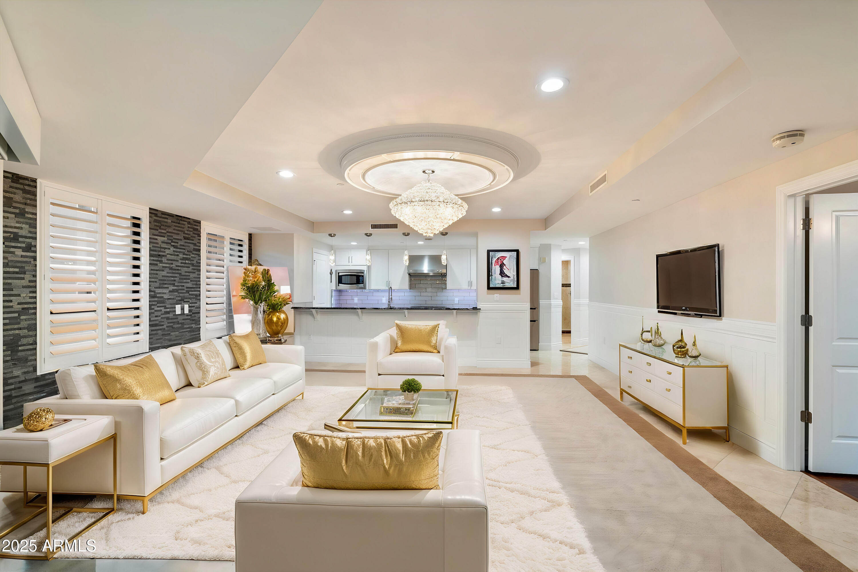 6803 E Main Street, 2210