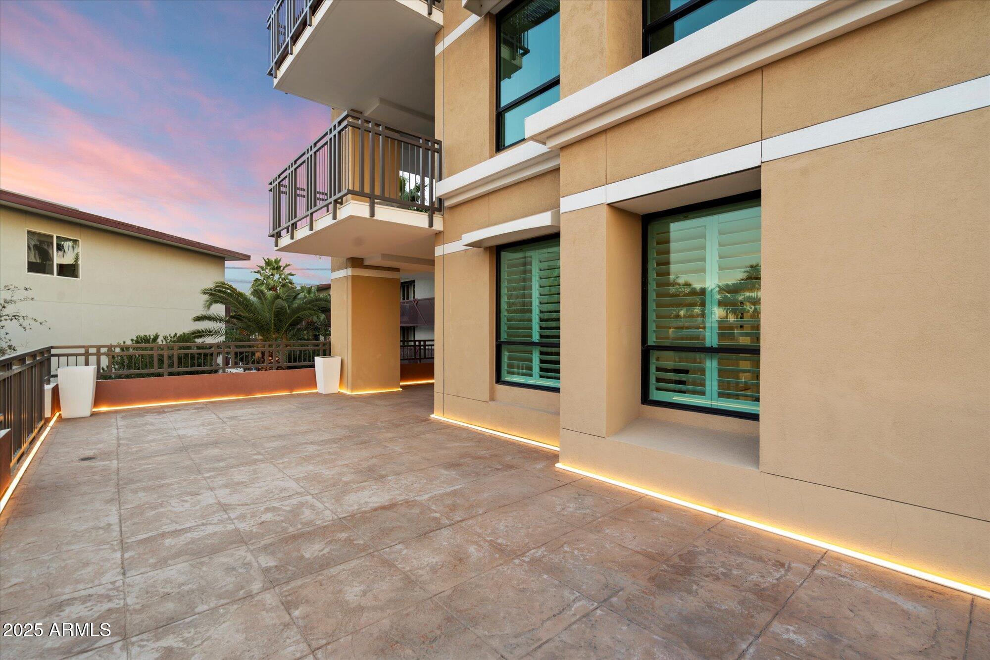 6803 E Main Street, 2210