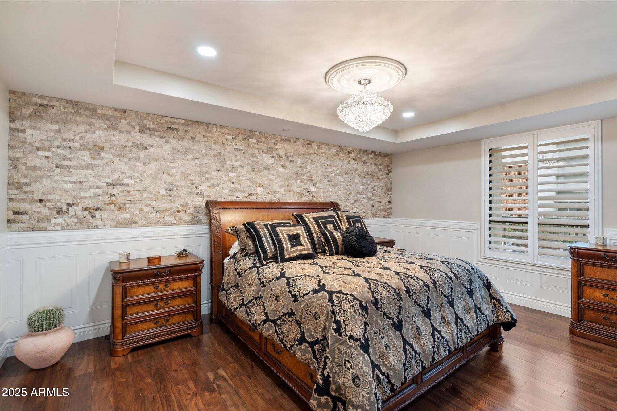 6803 E Main Street, 2210