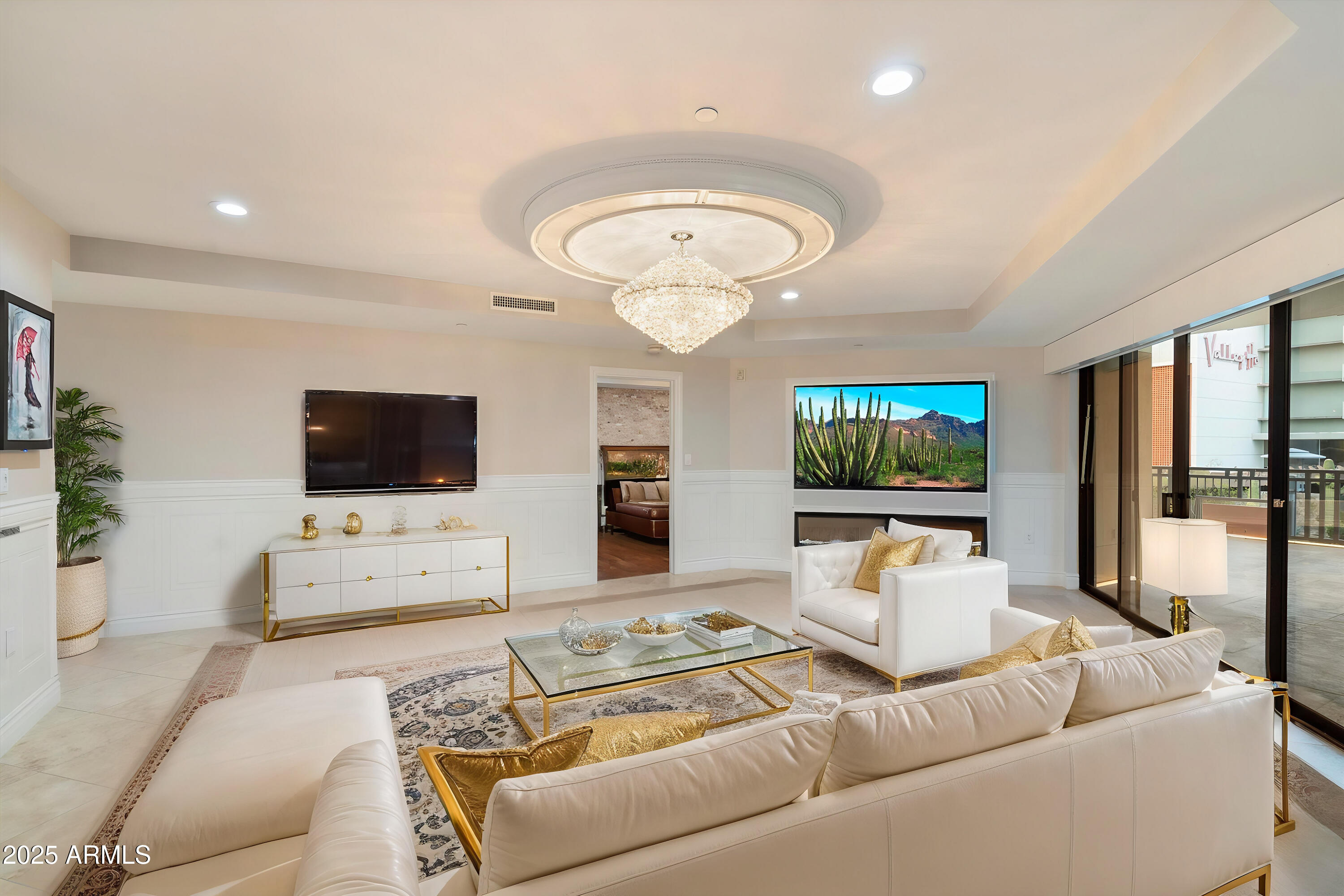 6803 E Main Street, 2210