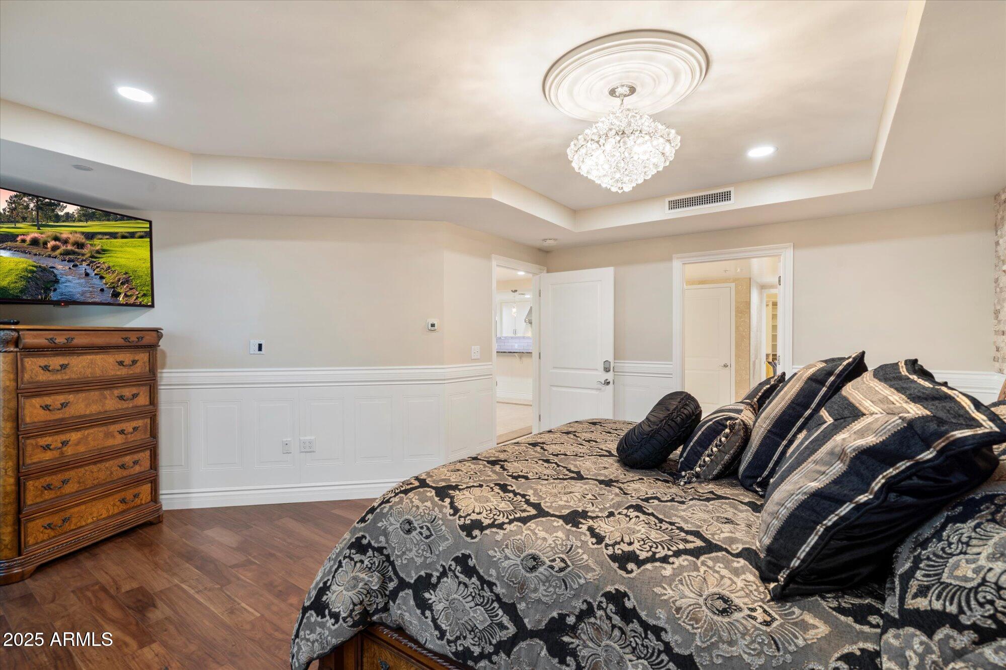 6803 E Main Street, 2210