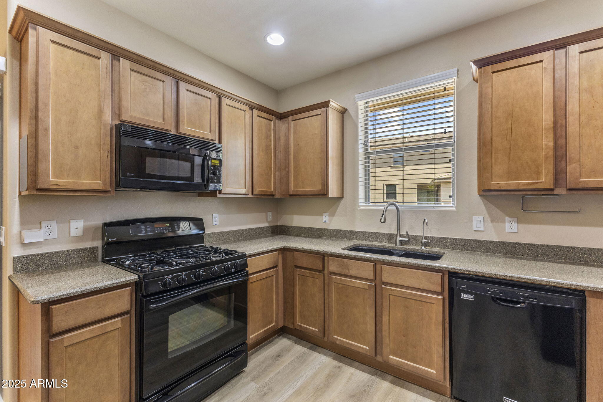 17850 N 68TH Street, 1109