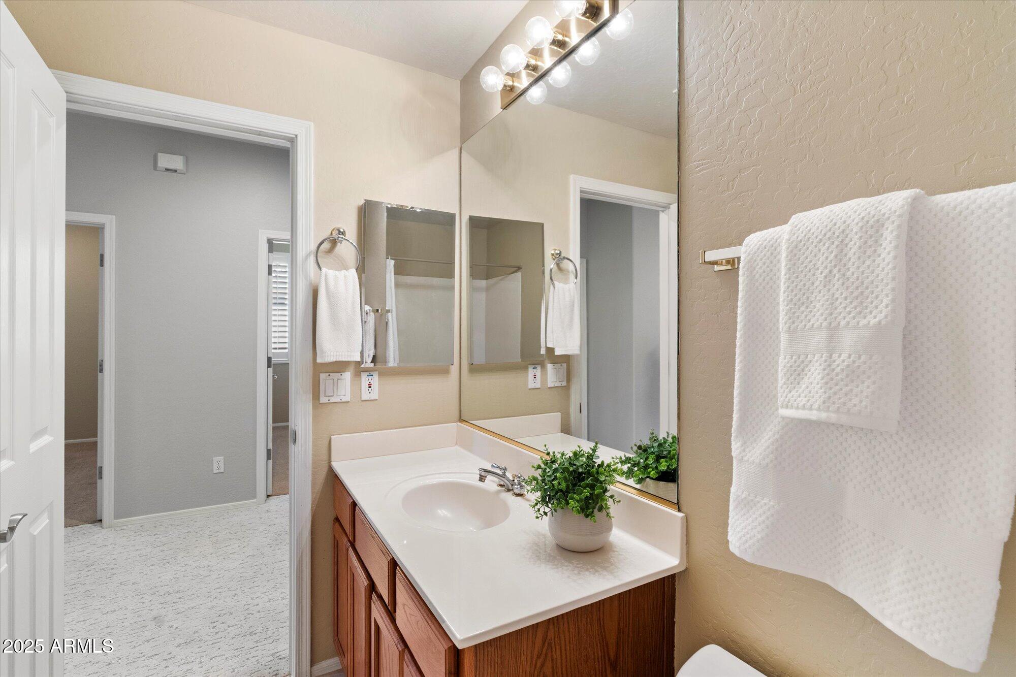 7231 E WHISTLING WIND Way