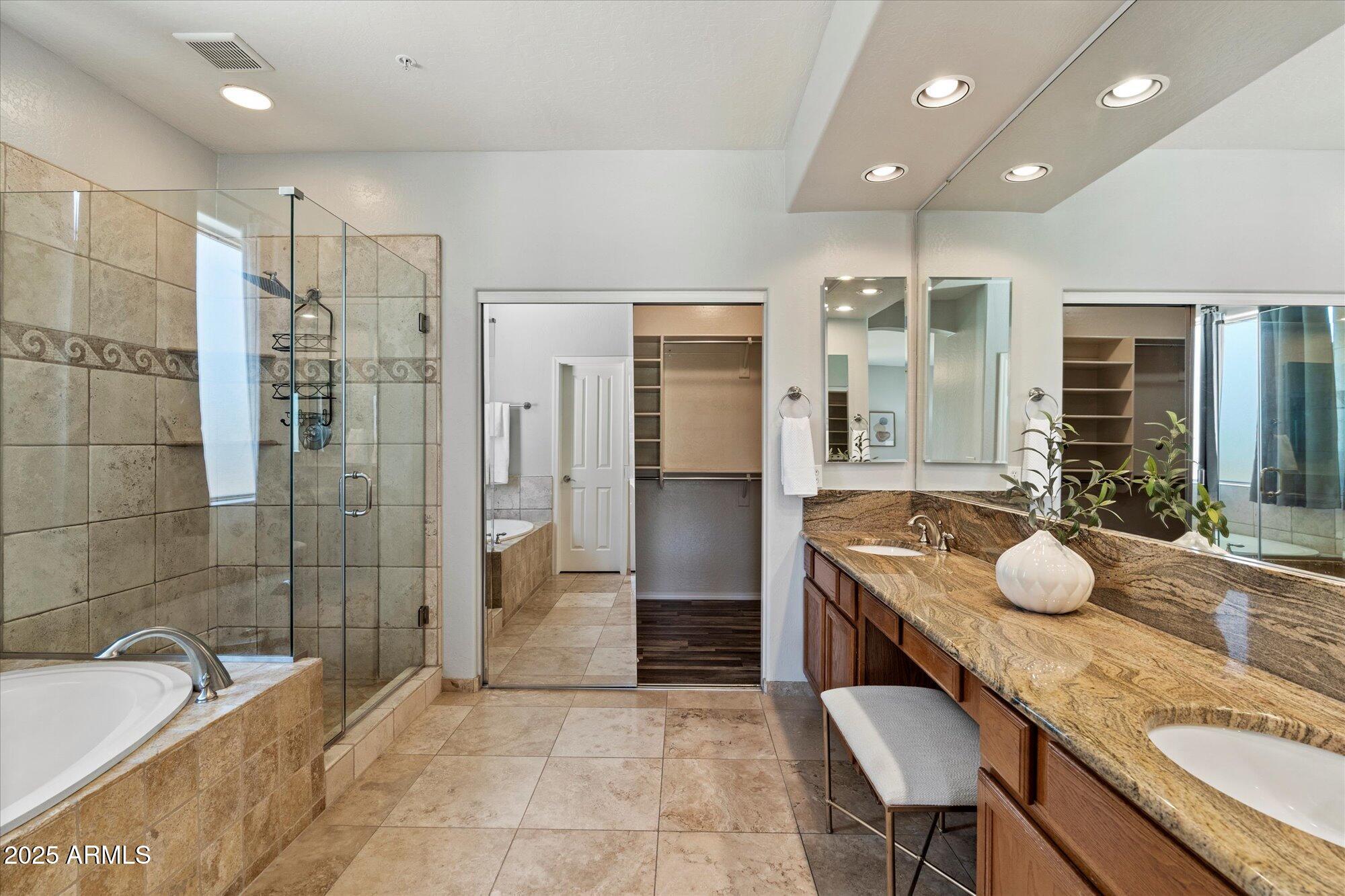 7231 E WHISTLING WIND Way