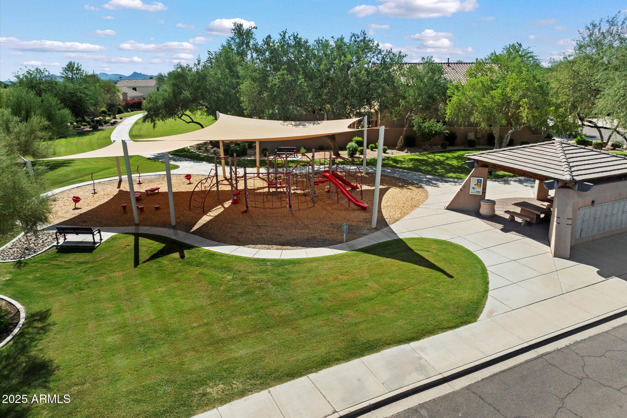 7231 E WHISTLING WIND Way