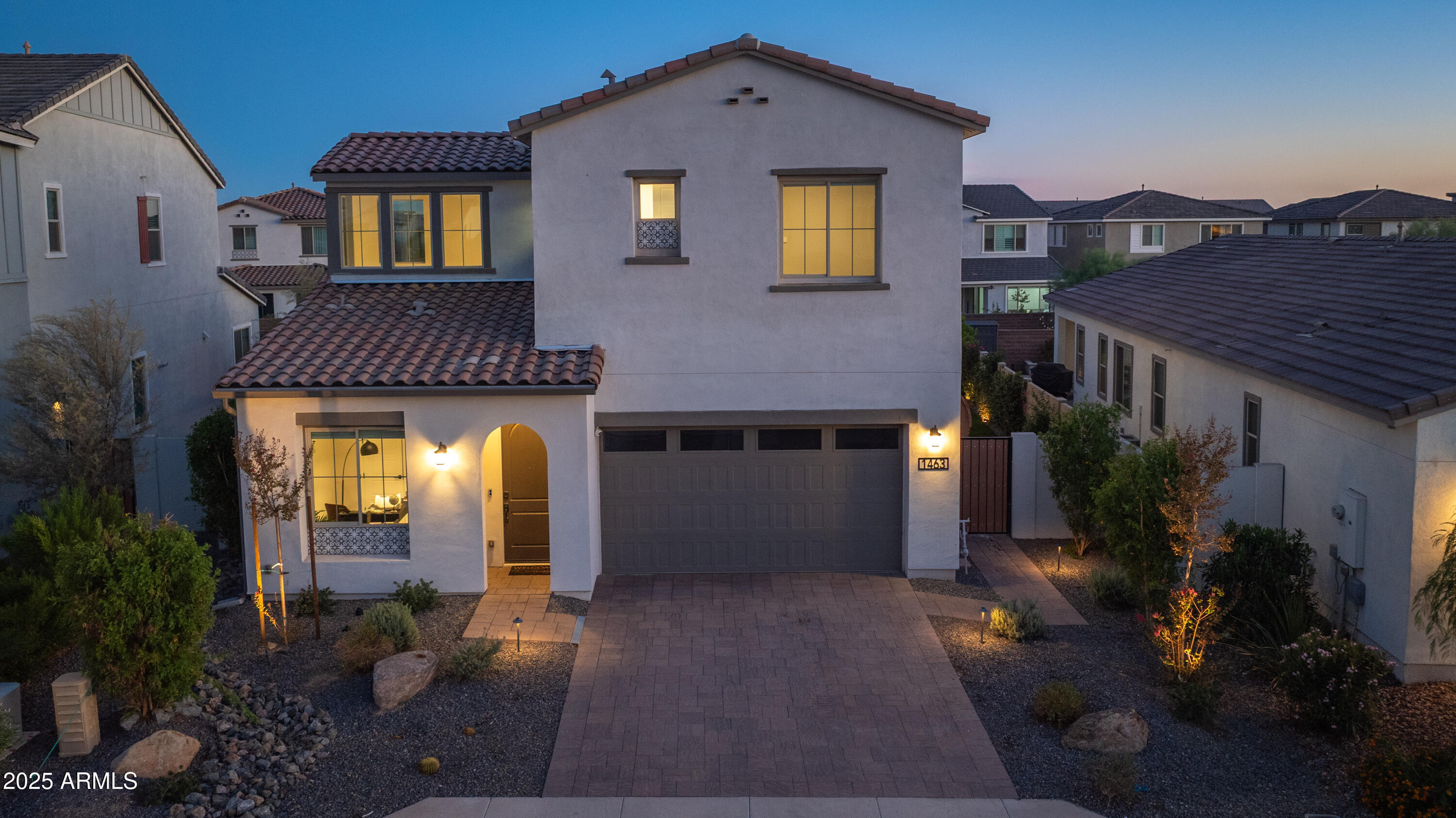 1463 E LODGEPOLE Drive