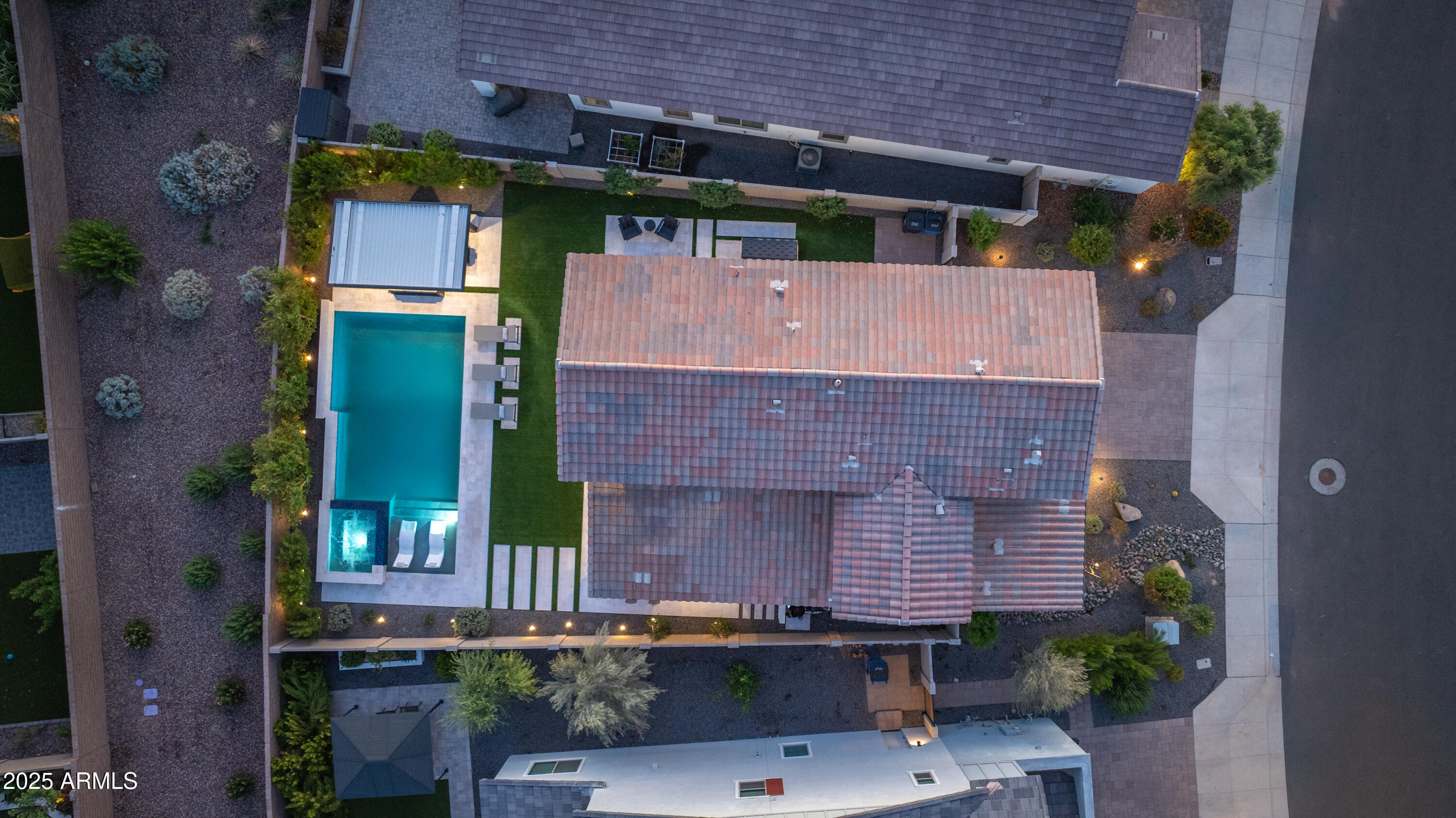 1463 E LODGEPOLE Drive