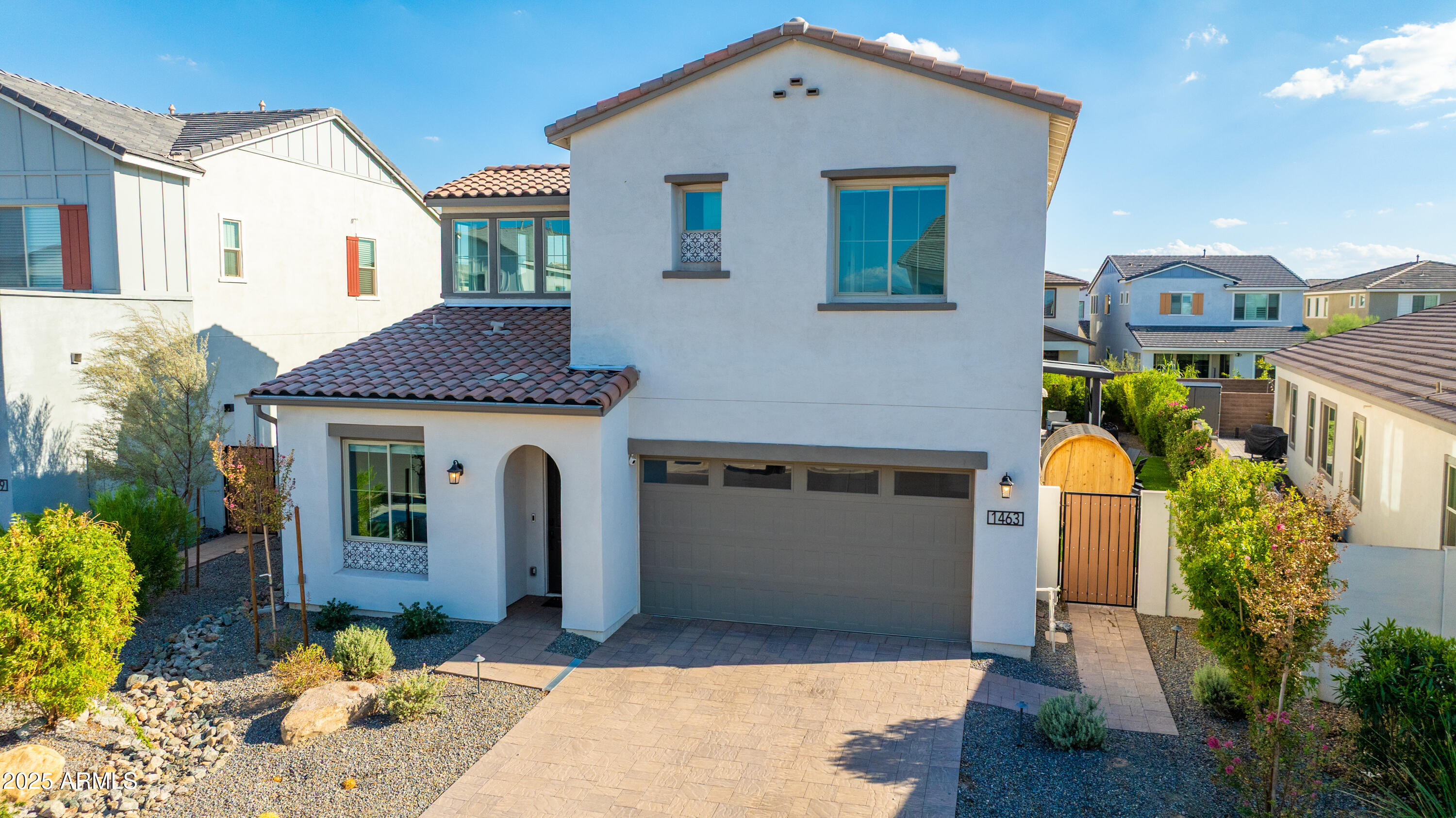 1463 E LODGEPOLE Drive