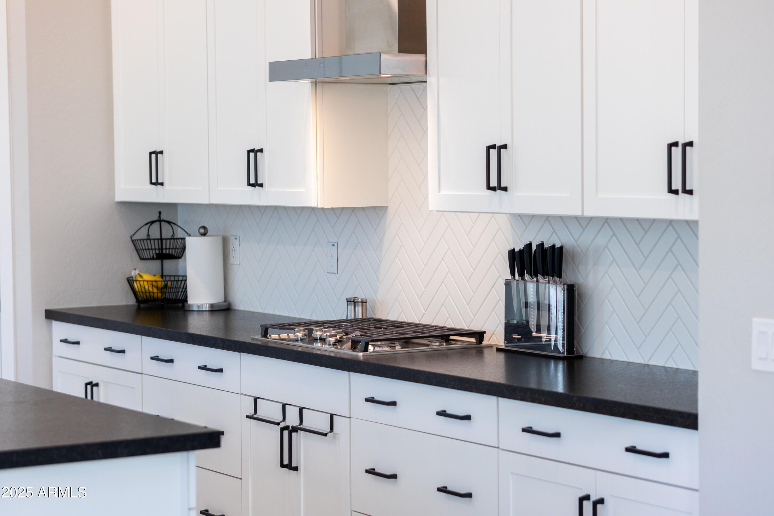 1463 E LODGEPOLE Drive