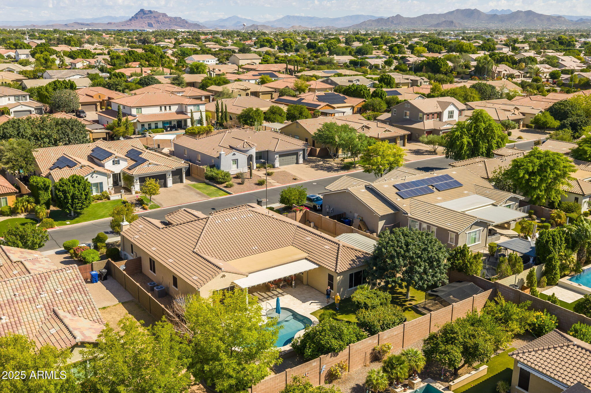 3907 E ENROSE Street