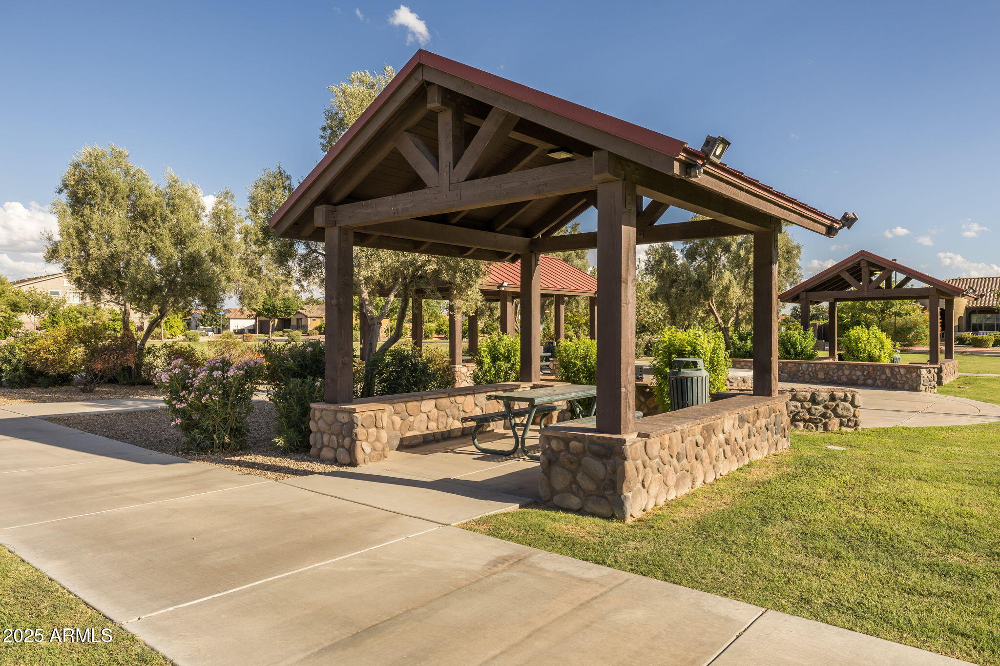 3907 E ENROSE Street