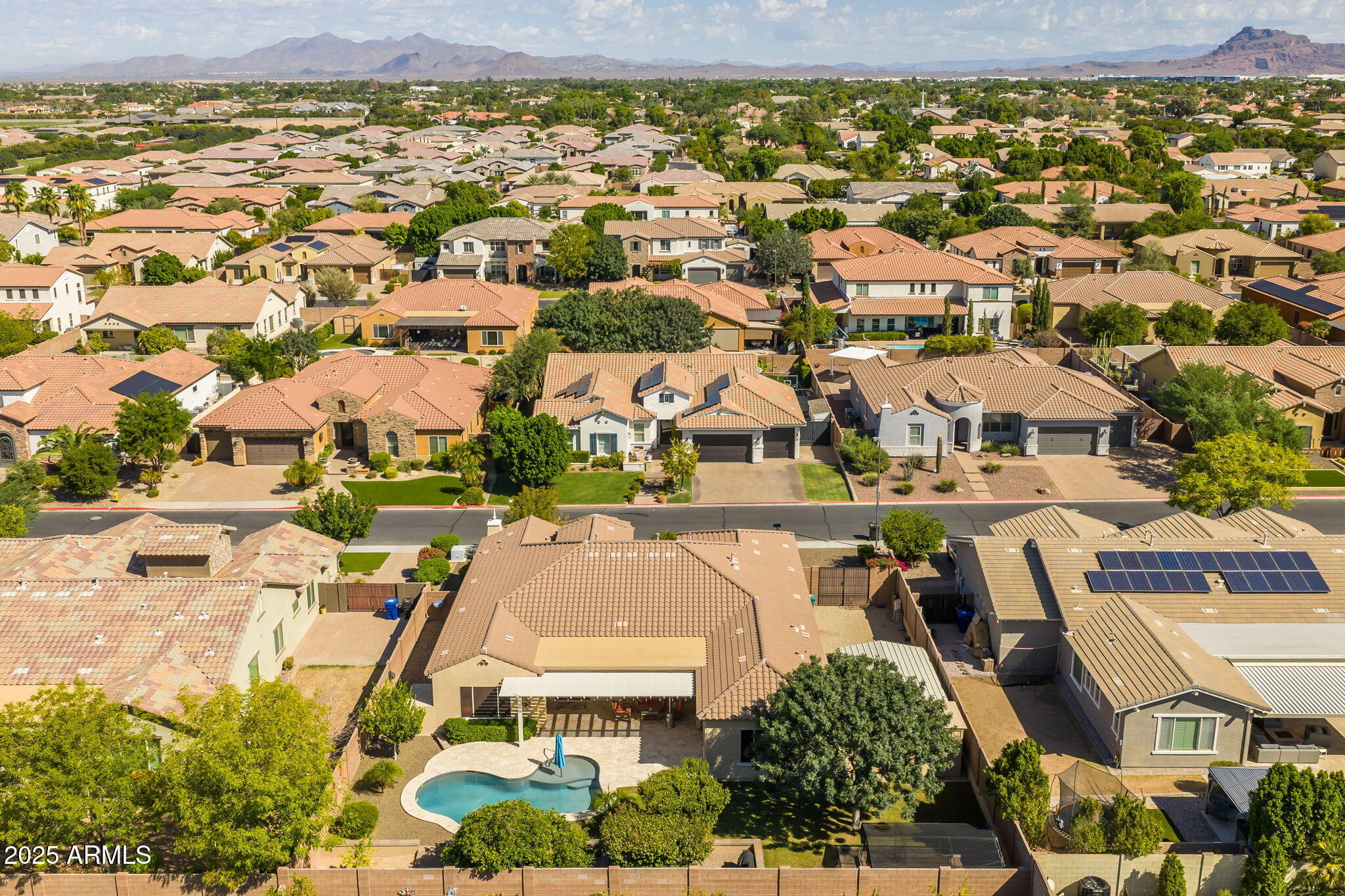 3907 E ENROSE Street