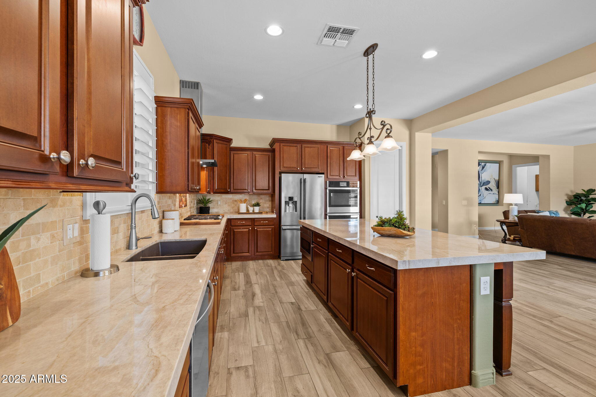 3907 E ENROSE Street