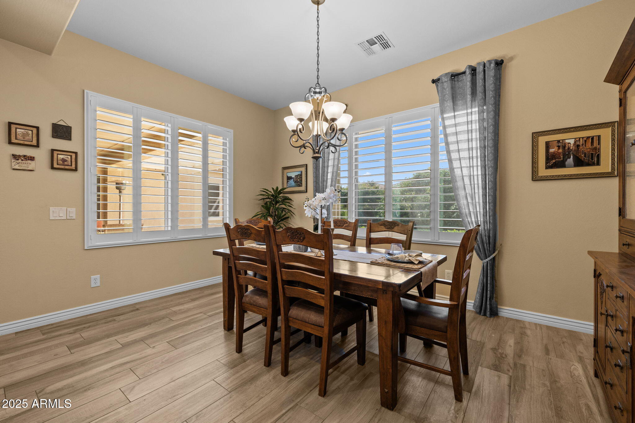 3907 E ENROSE Street