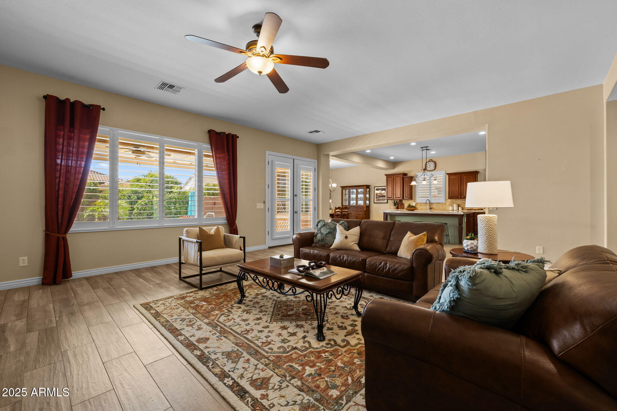 3907 E ENROSE Street