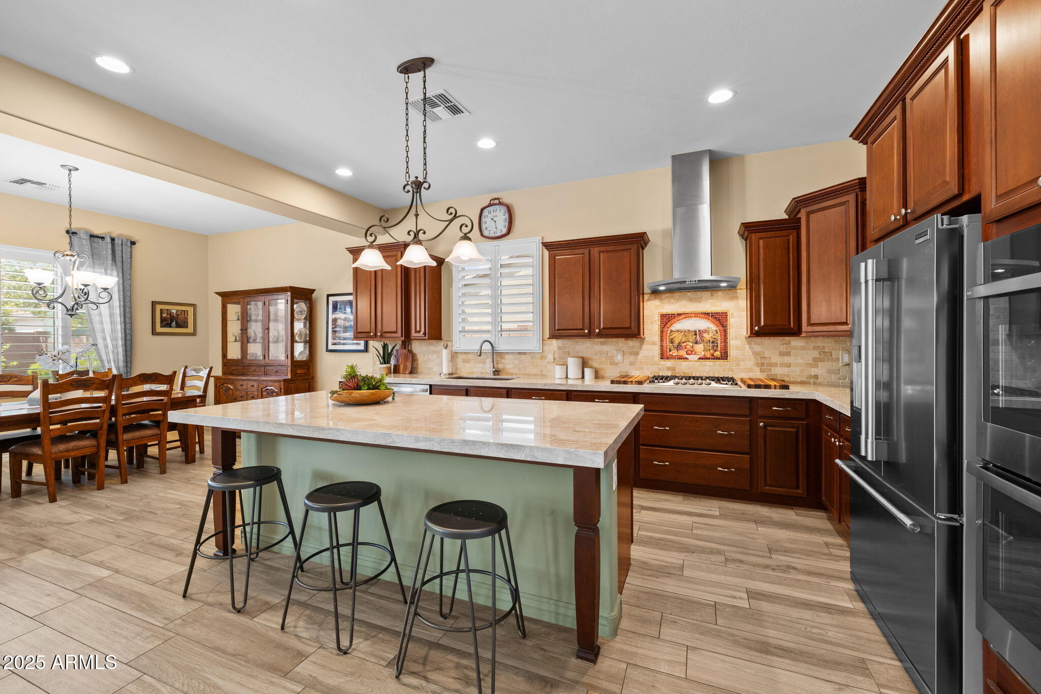 3907 E ENROSE Street