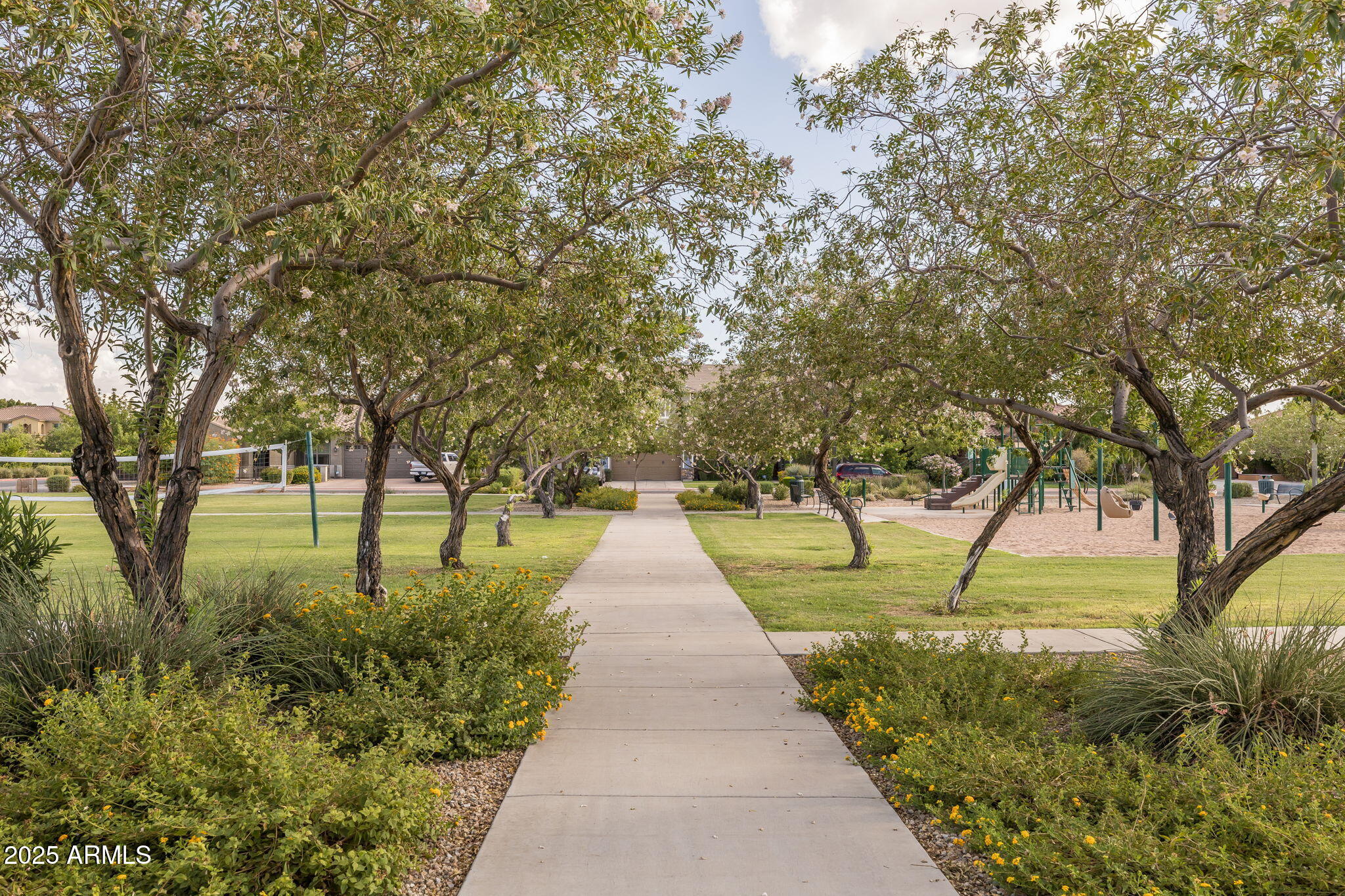 3907 E ENROSE Street