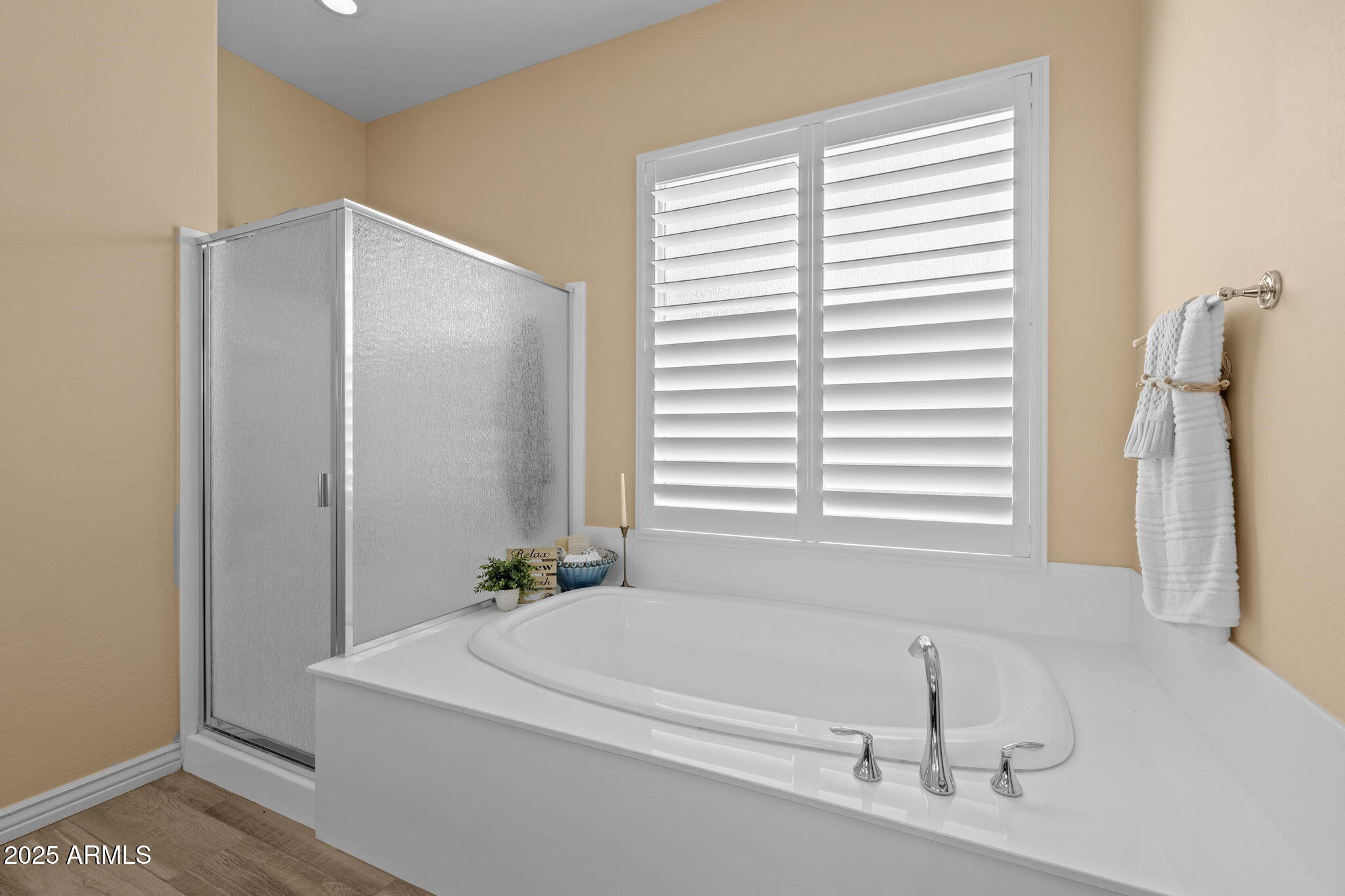 3907 E ENROSE Street