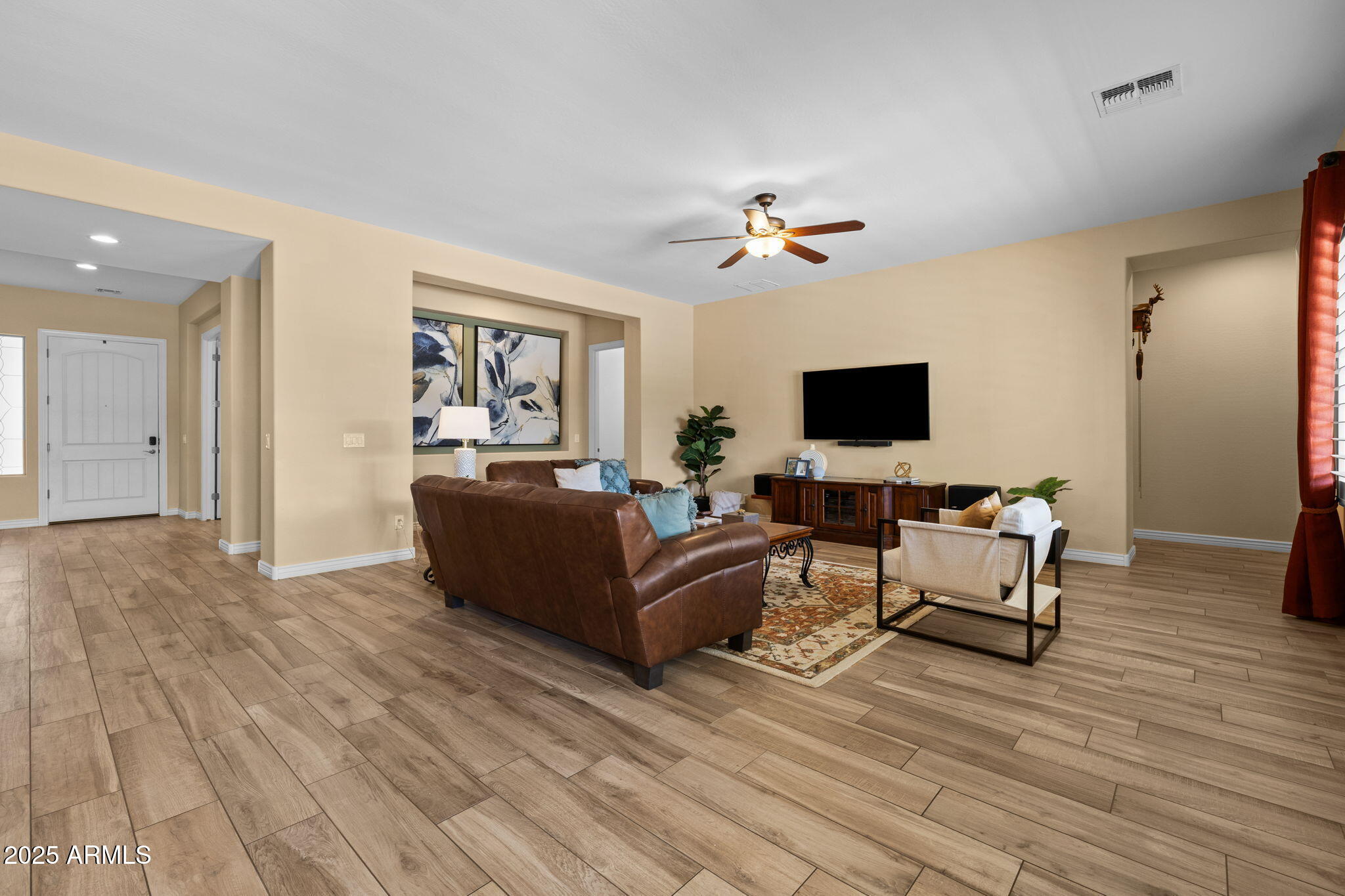 3907 E ENROSE Street