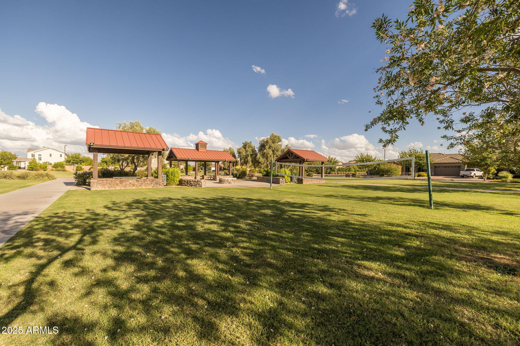 3907 E ENROSE Street