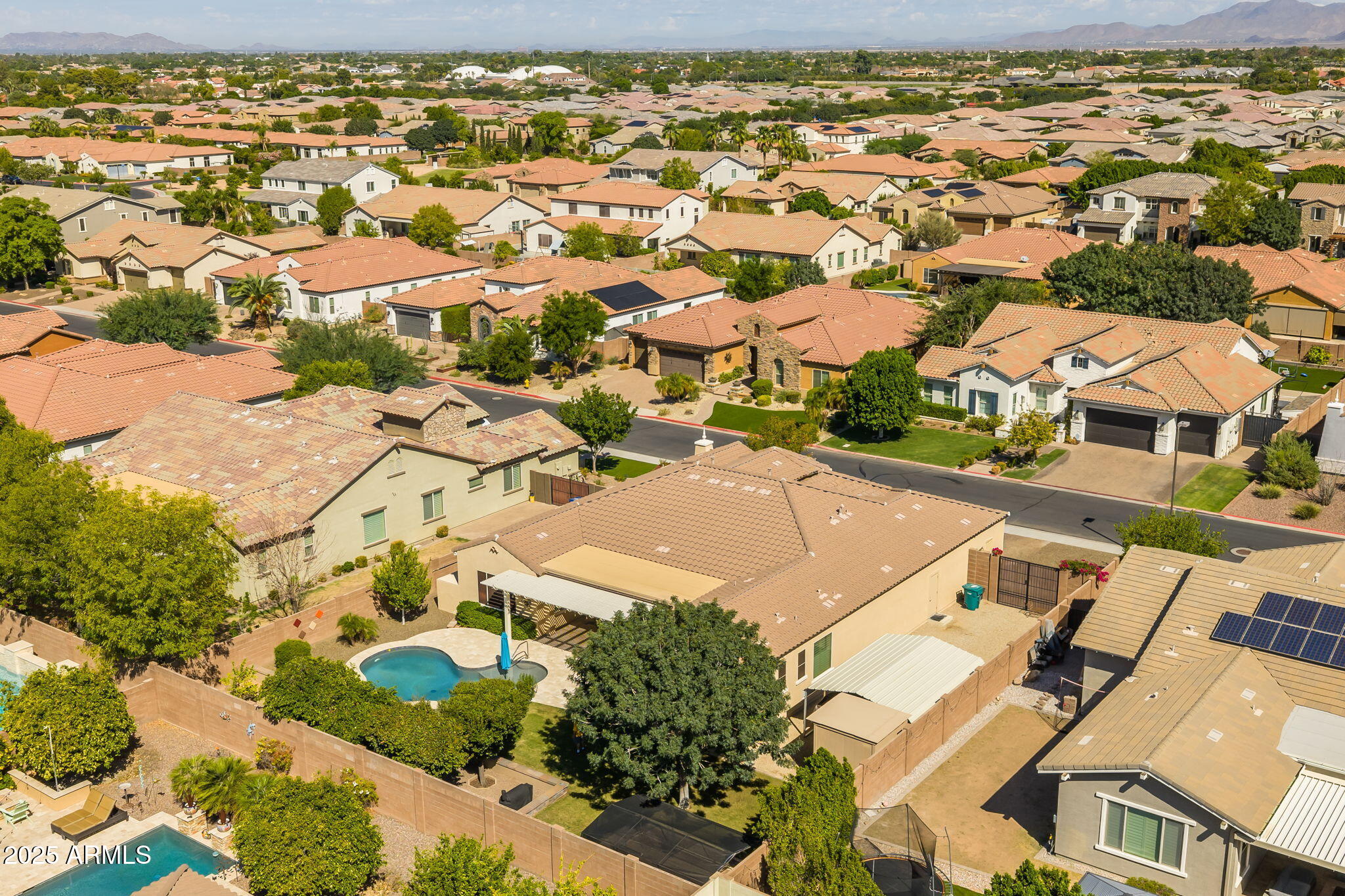 3907 E ENROSE Street