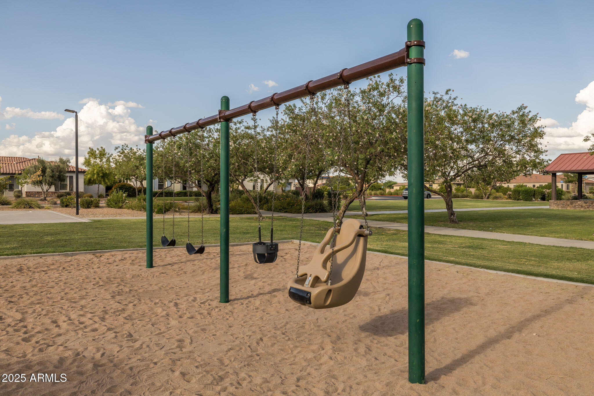 3907 E ENROSE Street