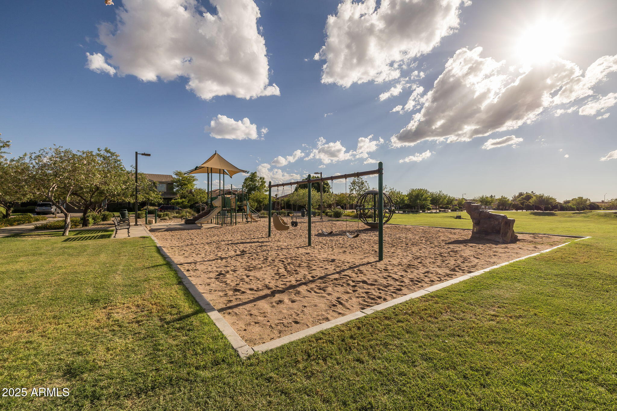 3907 E ENROSE Street