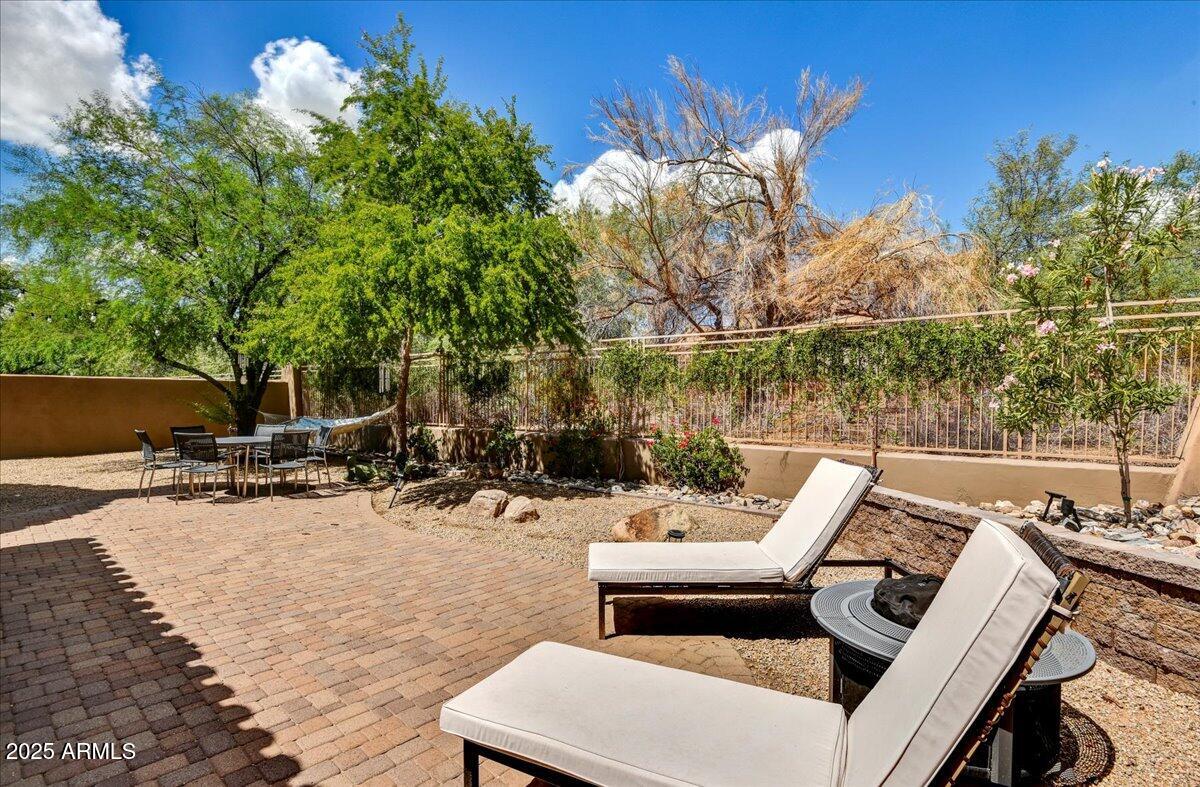 8506 E GILDED PERCH Drive
