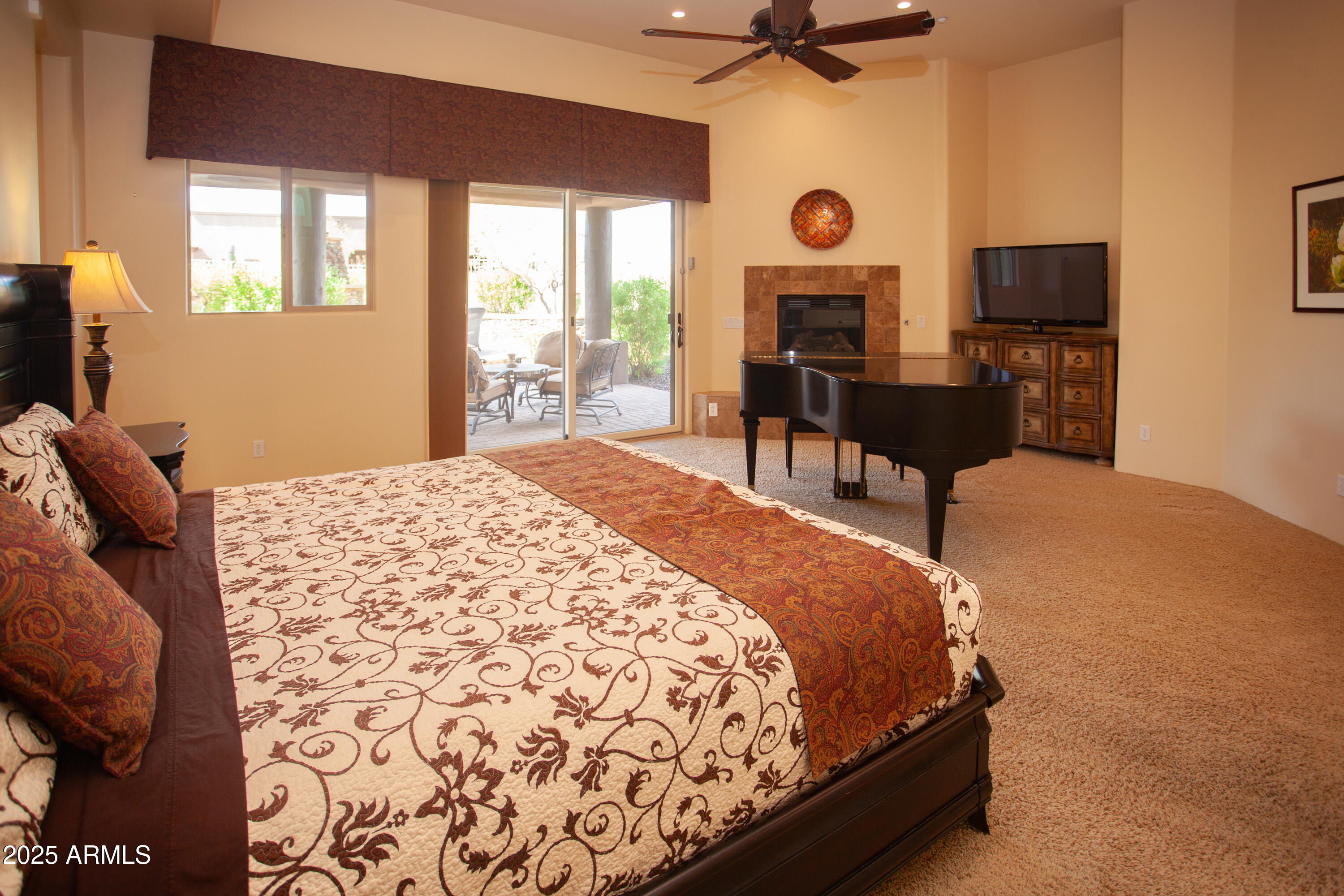 7946 E SOARING EAGLE Way