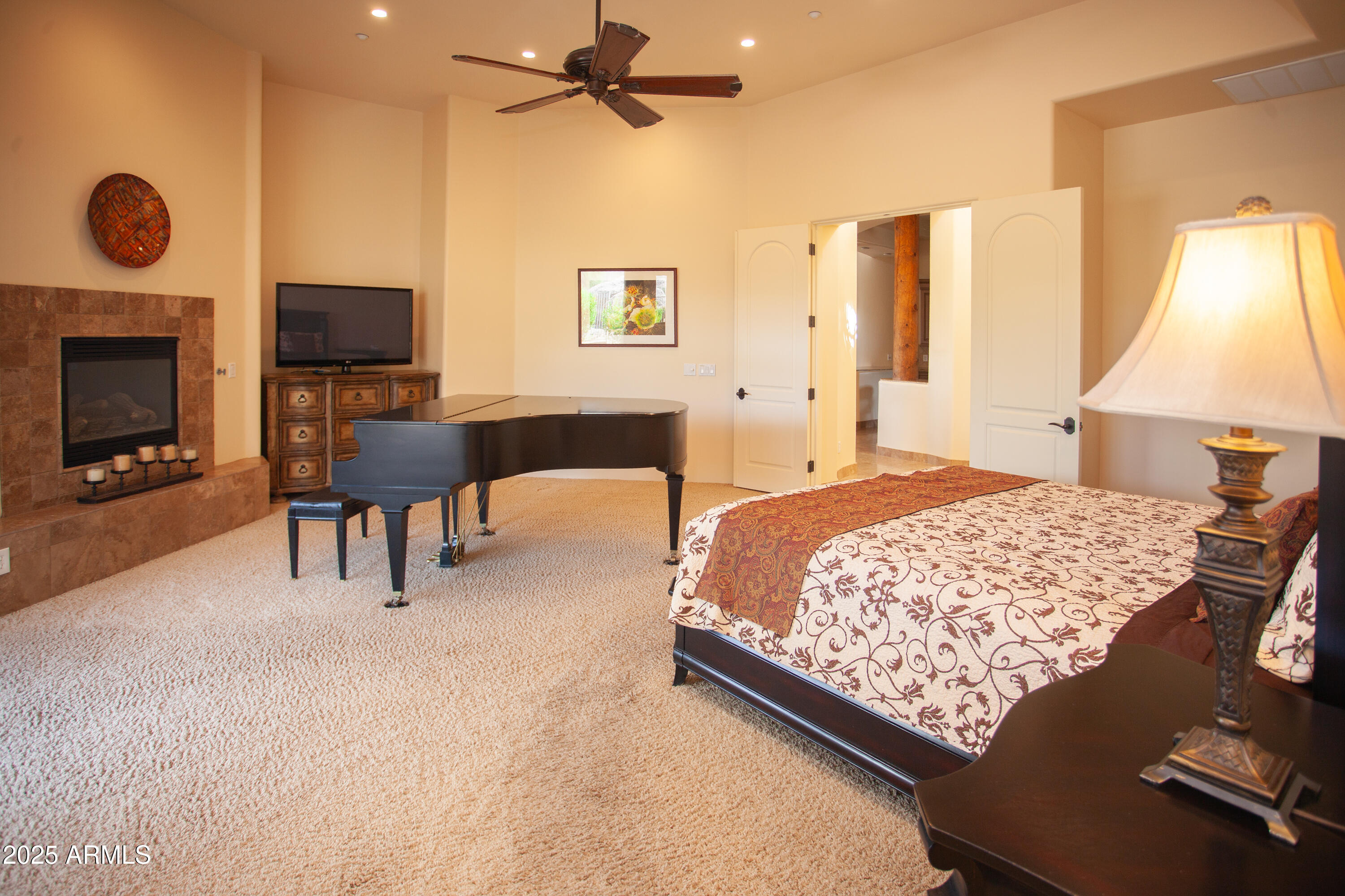 7946 E SOARING EAGLE Way