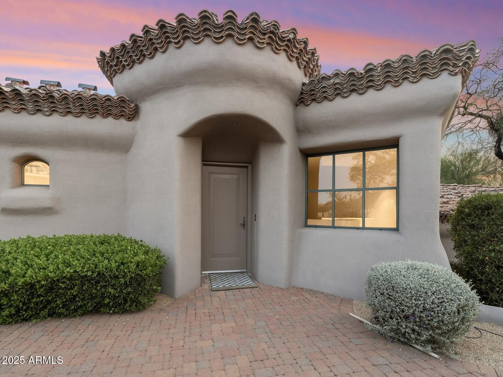 9422 E Happy Valley Road